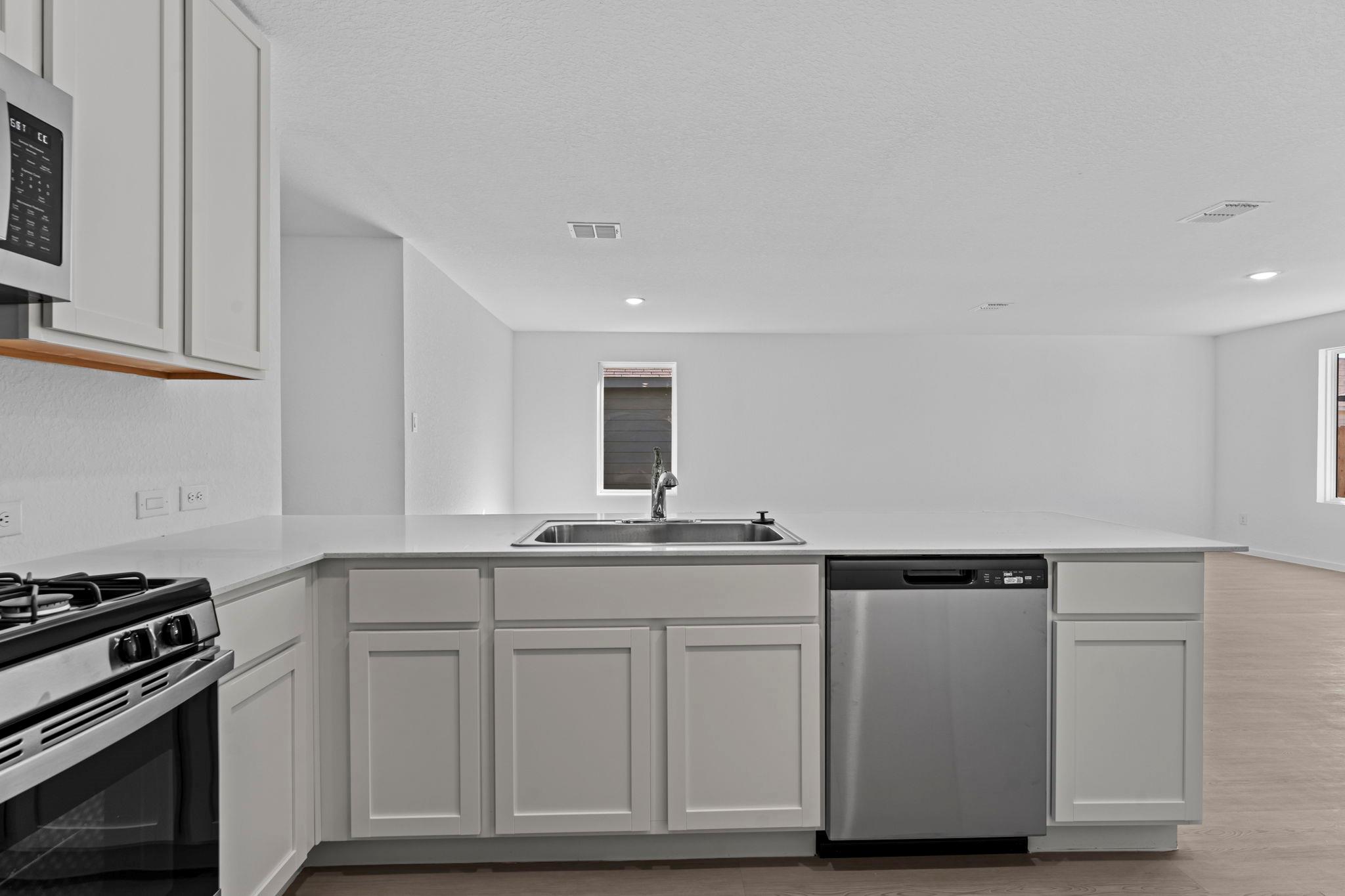 107 Ellendale Pl, Fredericksburg, TX 78624