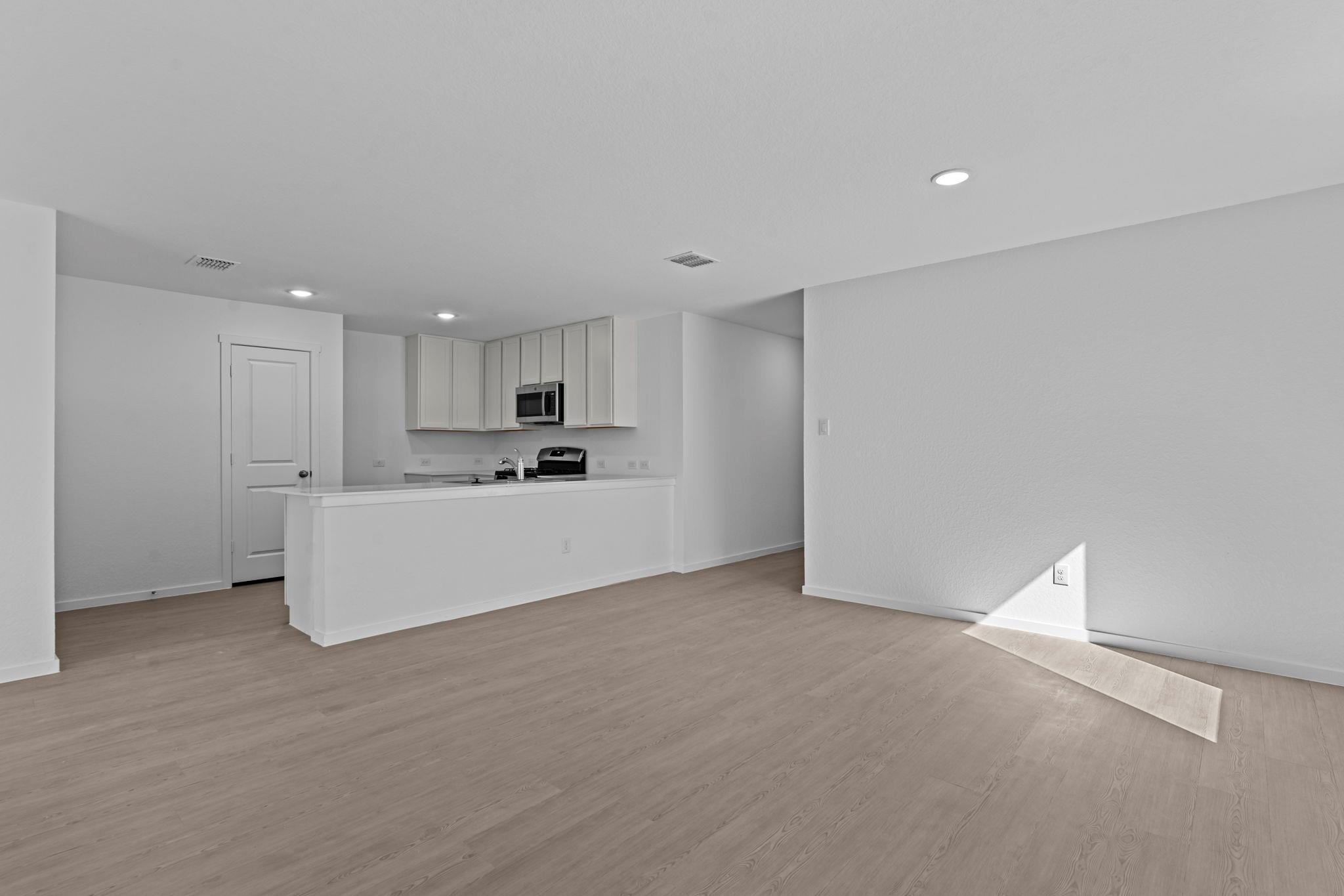 107 Ellendale Pl, Fredericksburg, TX 78624