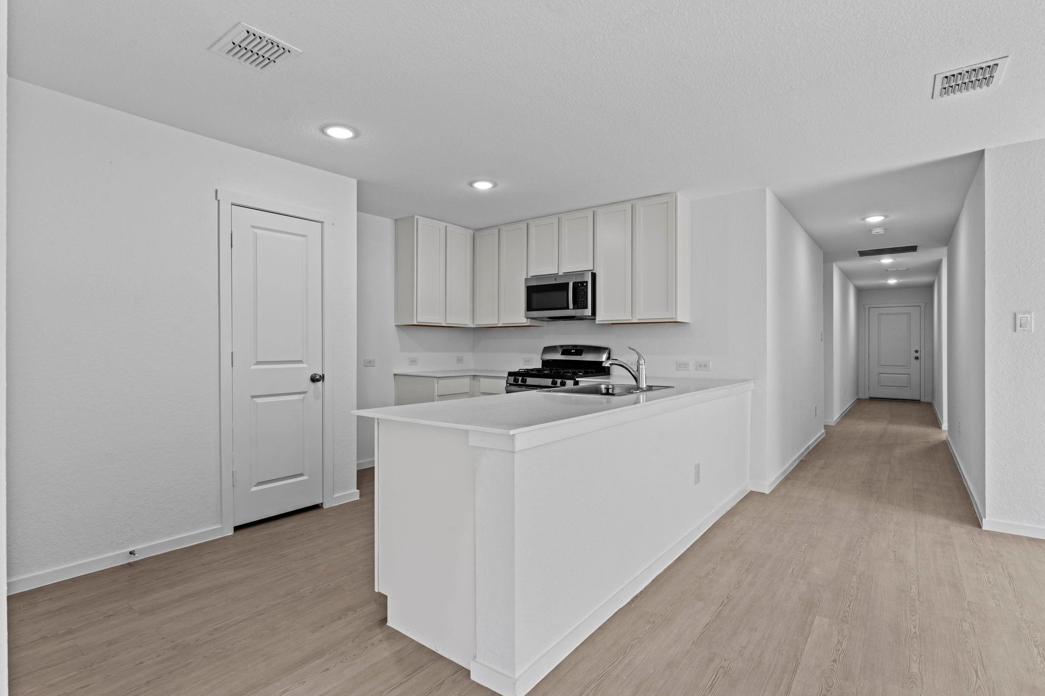 107 Ellendale Pl, Fredericksburg, TX 78624