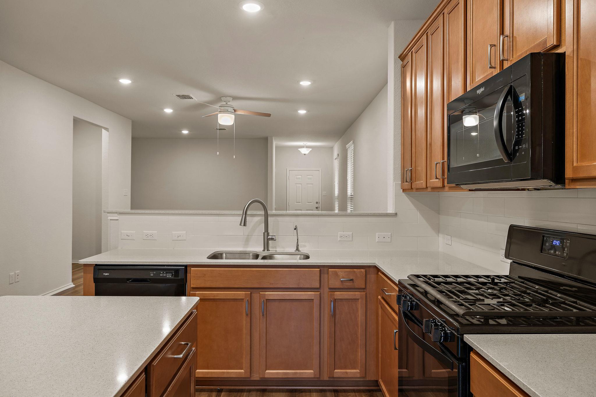 284 Zuma Dr, Liberty Hill, TX 78642
