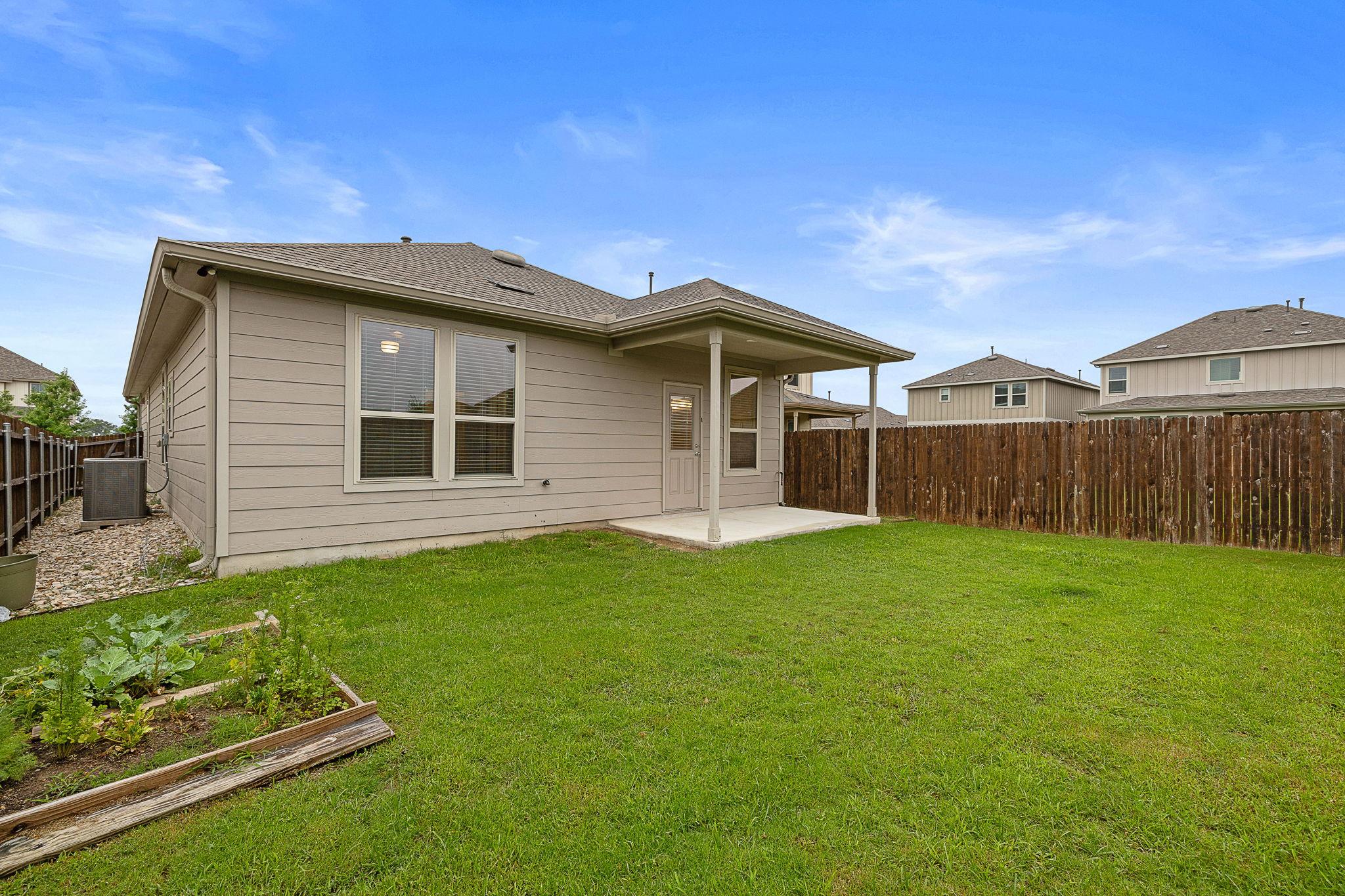 284 Zuma Dr, Liberty Hill, TX 78642