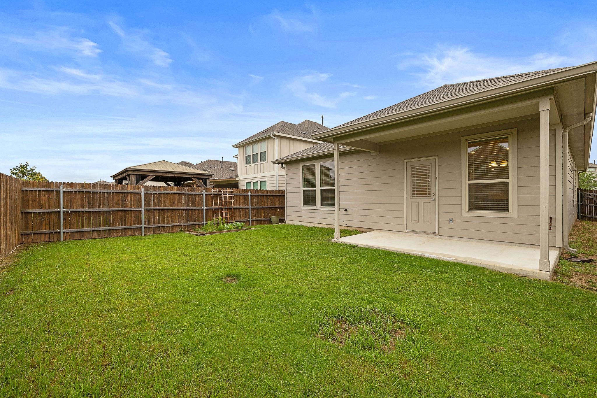 284 Zuma Dr, Liberty Hill, TX 78642