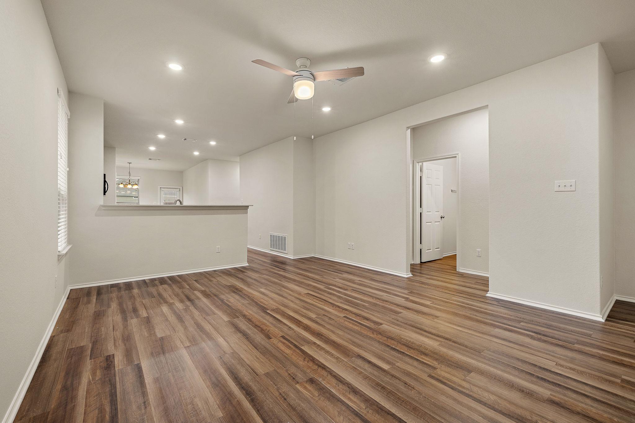 284 Zuma Dr, Liberty Hill, TX 78642