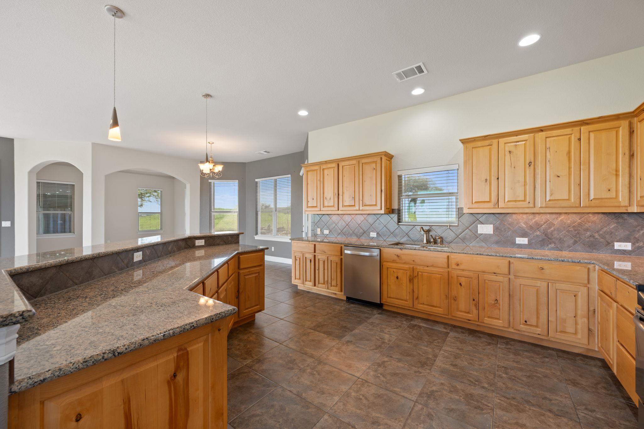 20510 Houston Cv, Lago Vista, TX 78645