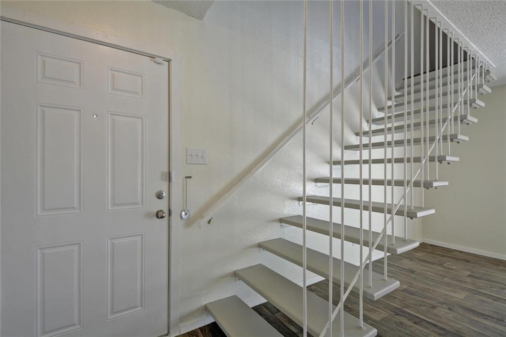 1825 Wooten Park Dr # 101, Austin, TX 78757