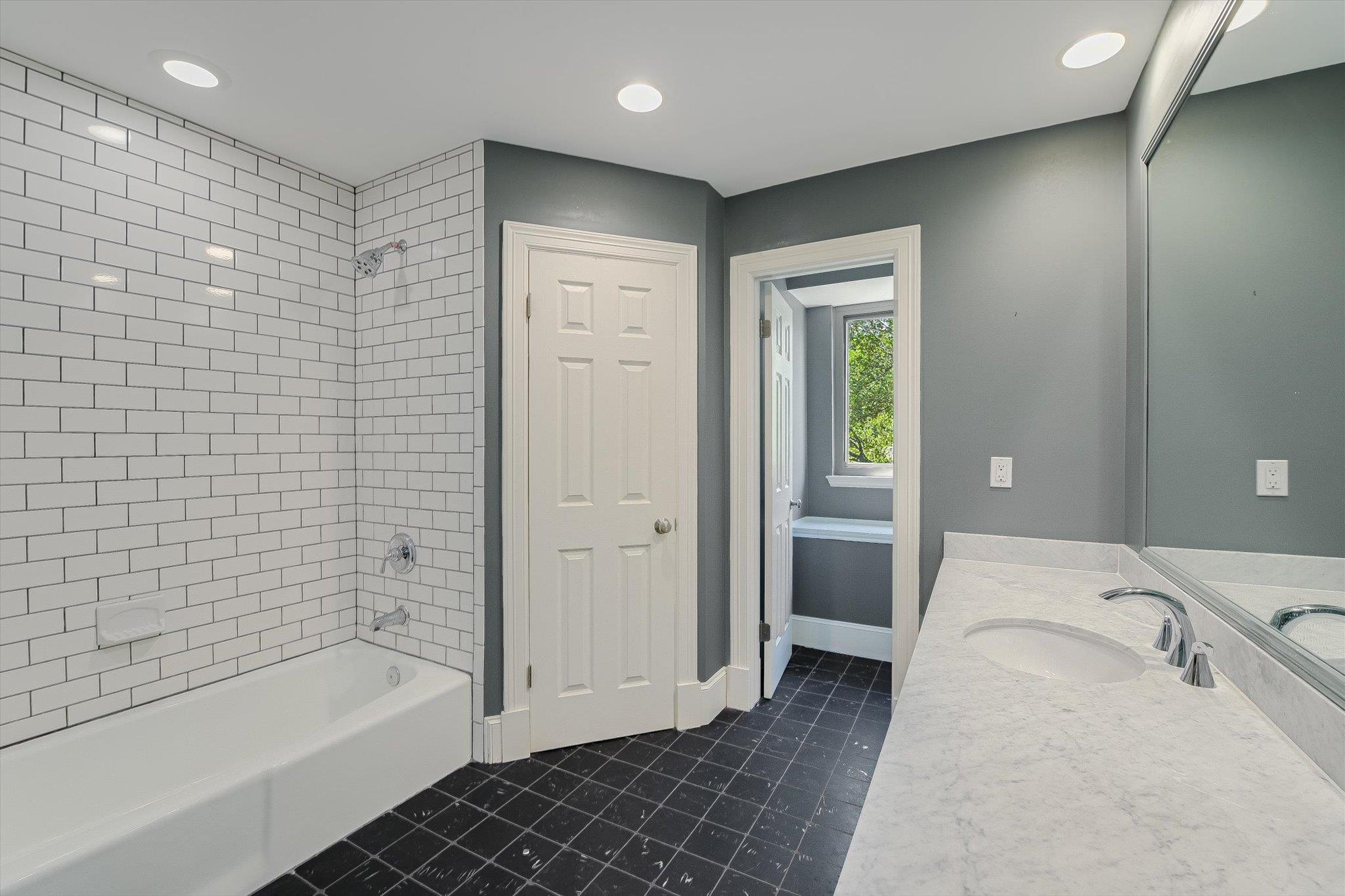 4900 Backtrail Dr, Austin, TX 78731