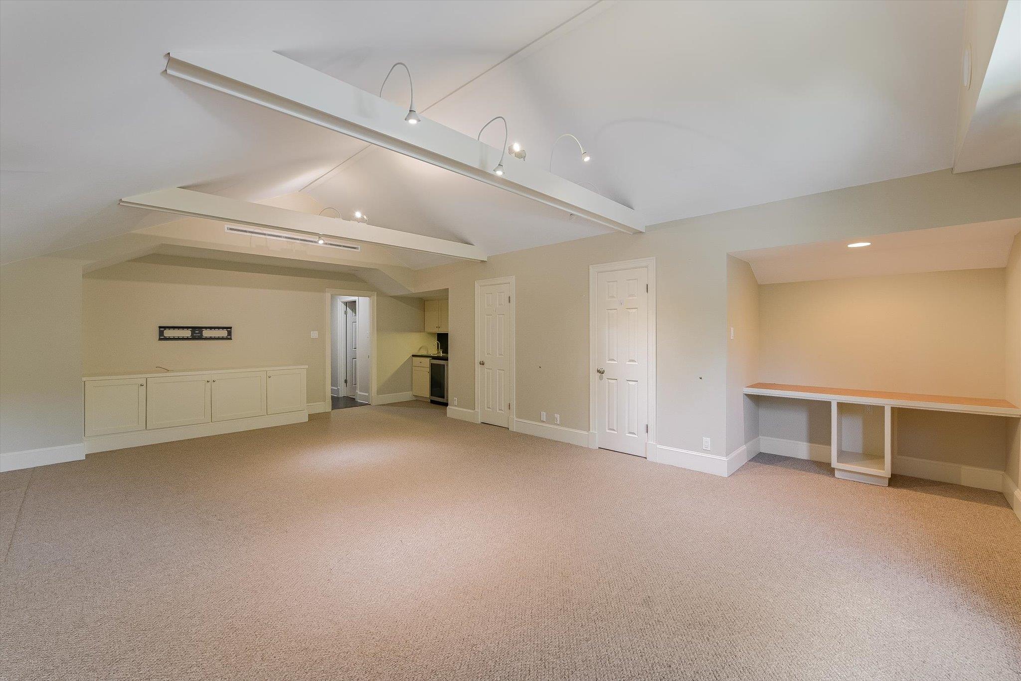 4900 Backtrail Dr, Austin, TX 78731