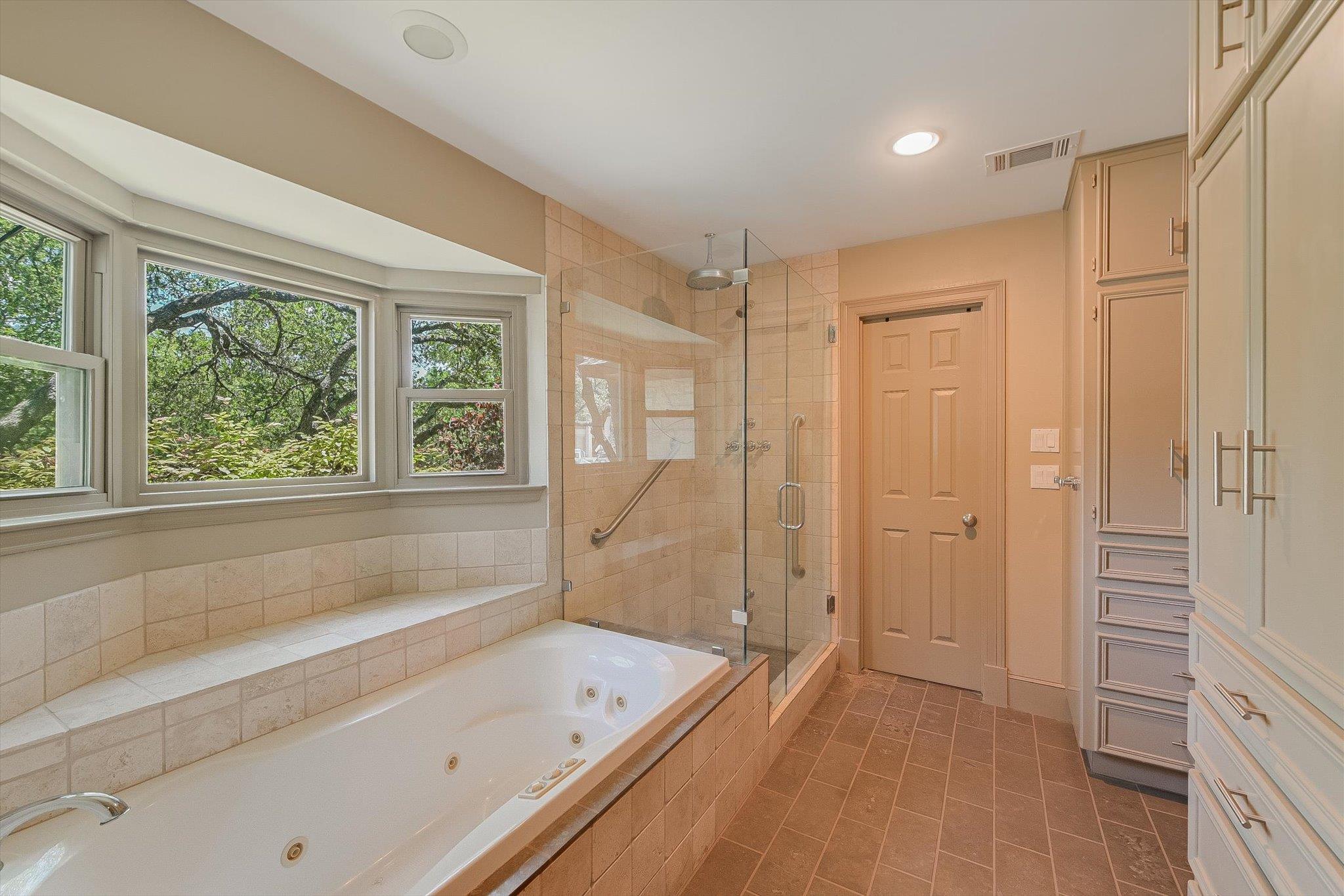 4900 Backtrail Dr, Austin, TX 78731