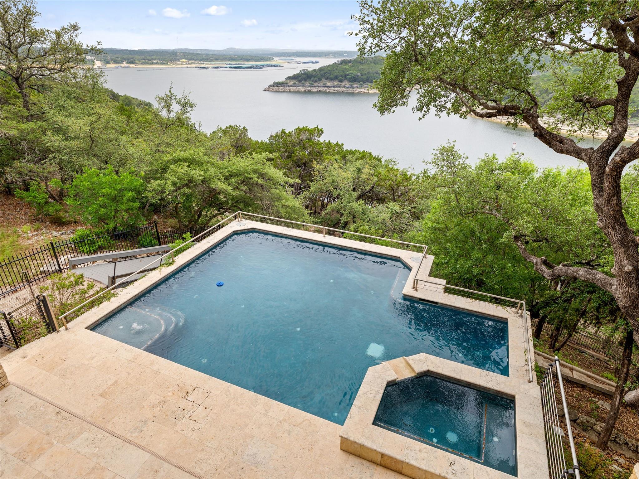 17807 Breakwater Dr, Jonestown, TX 78645