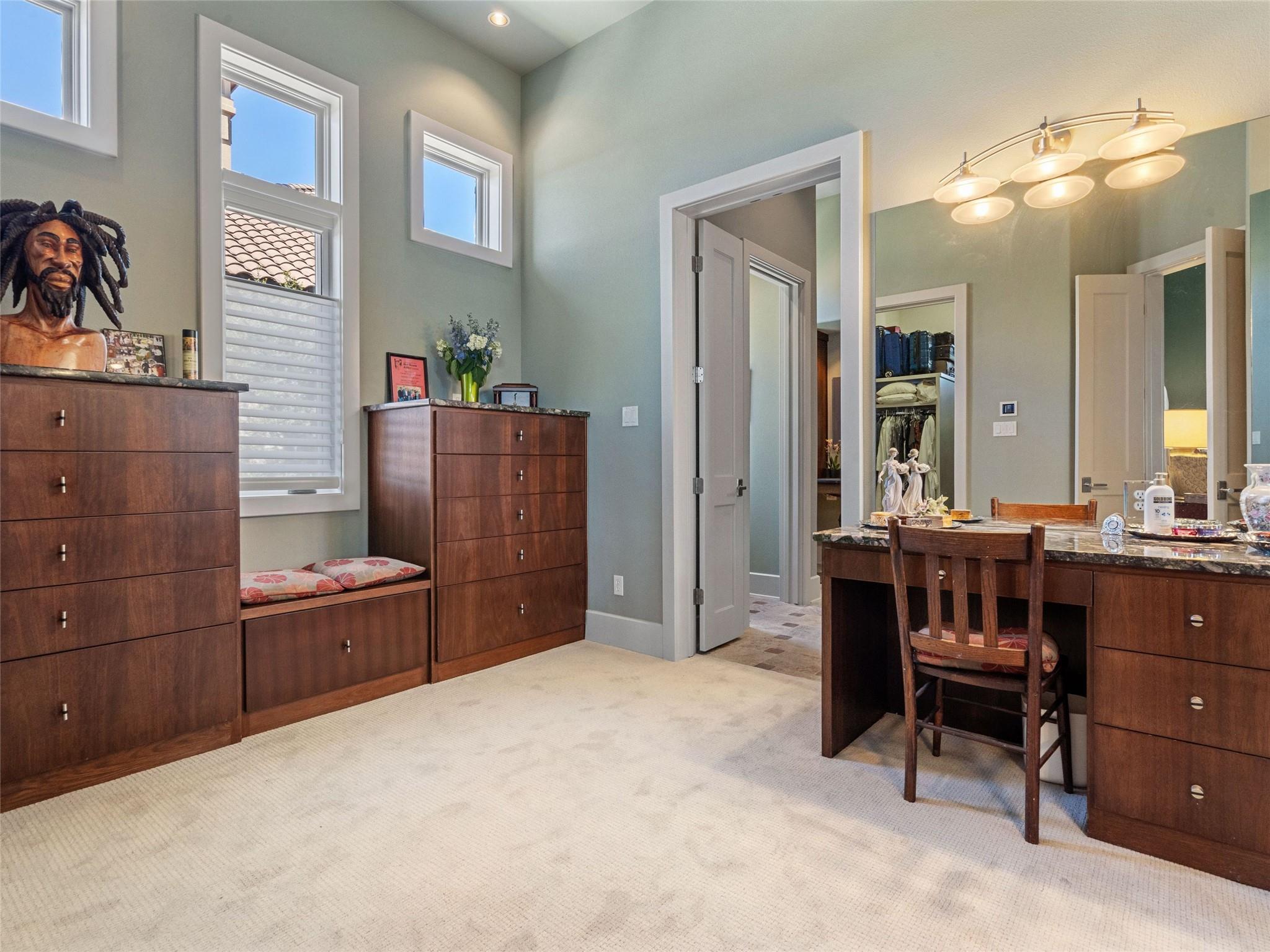 17807 Breakwater Dr, Jonestown, TX 78645