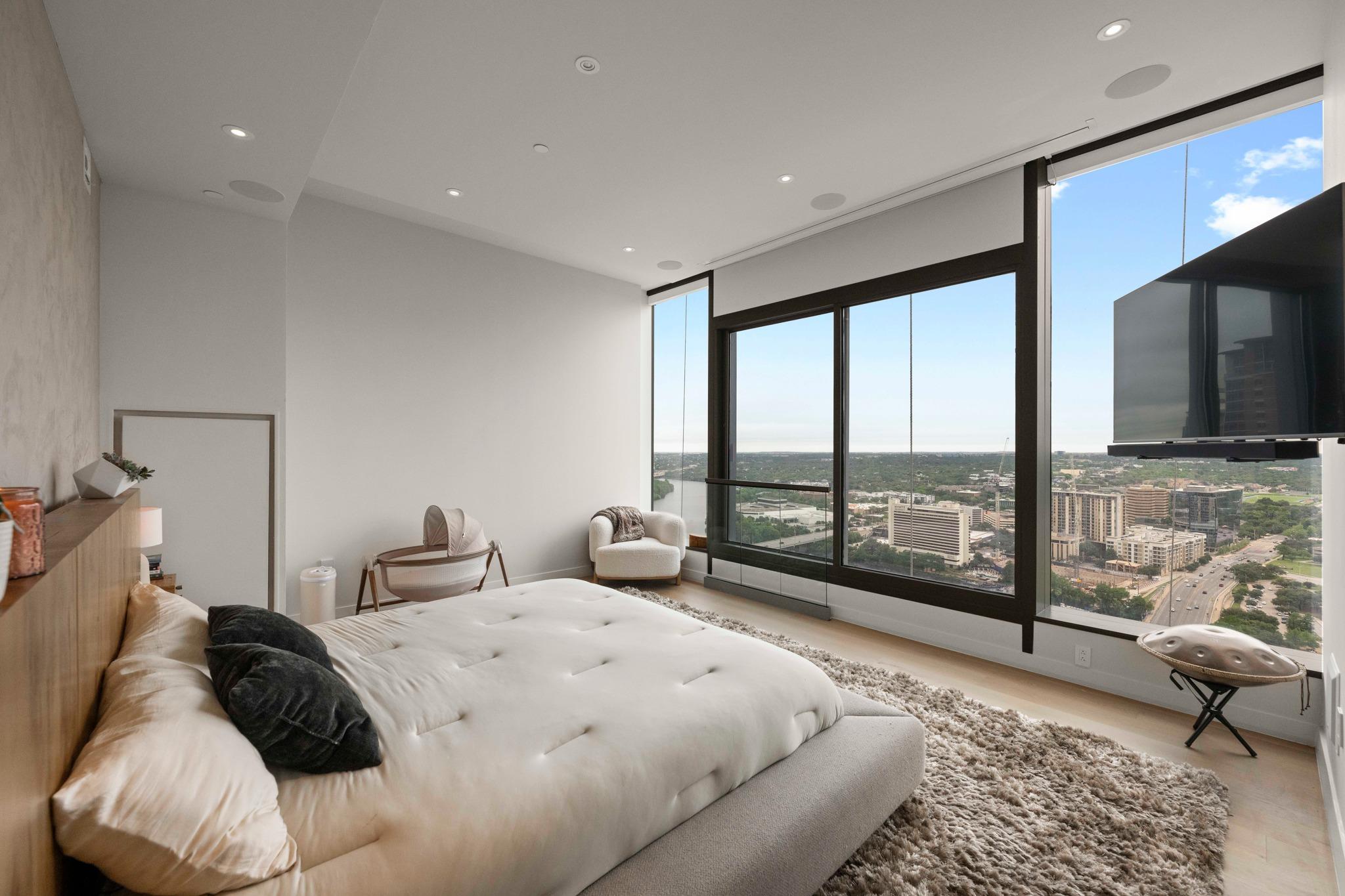 210 Lavaca St # 2706, Austin, TX 78701