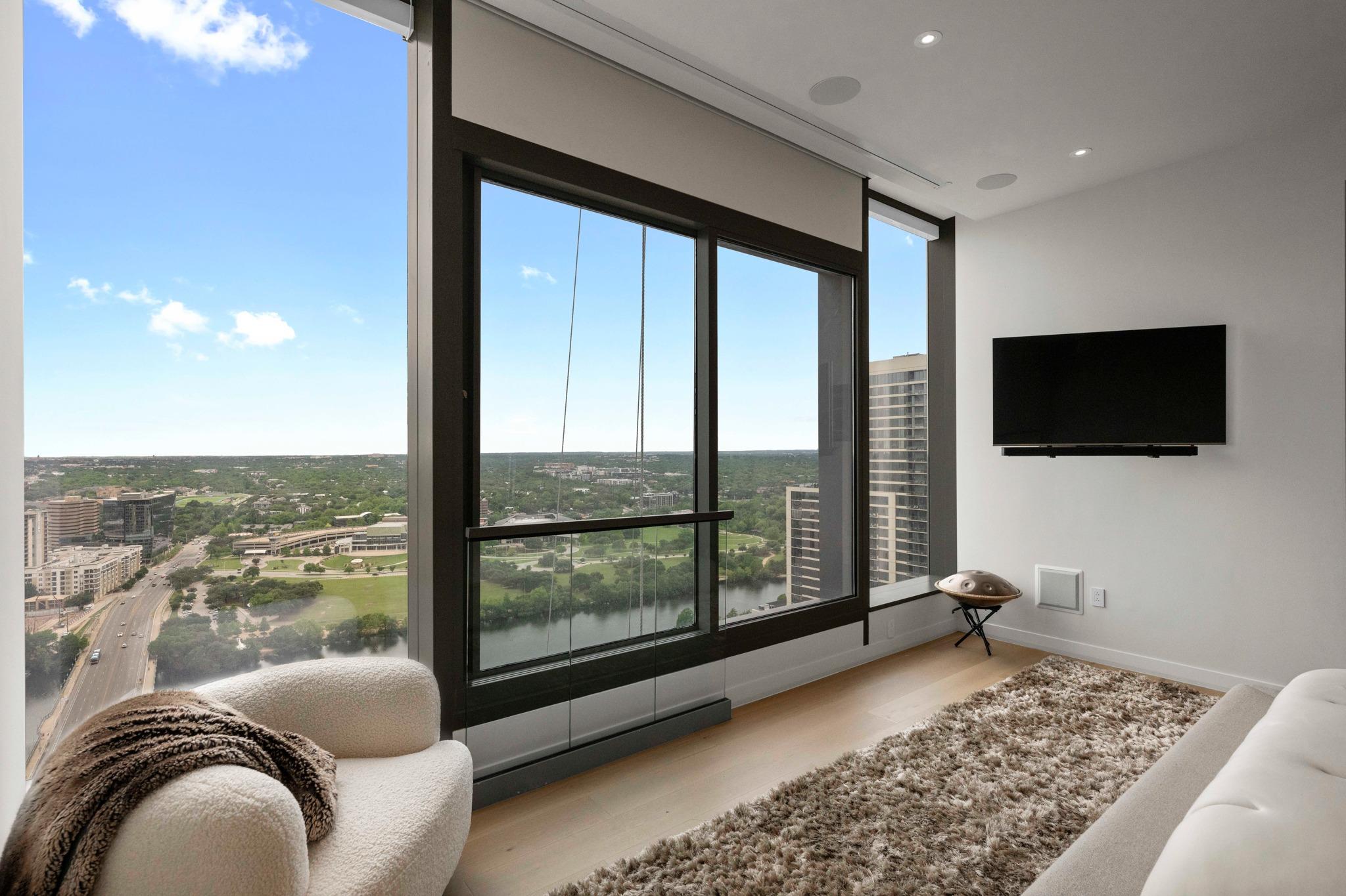 210 Lavaca St # 2706, Austin, TX 78701