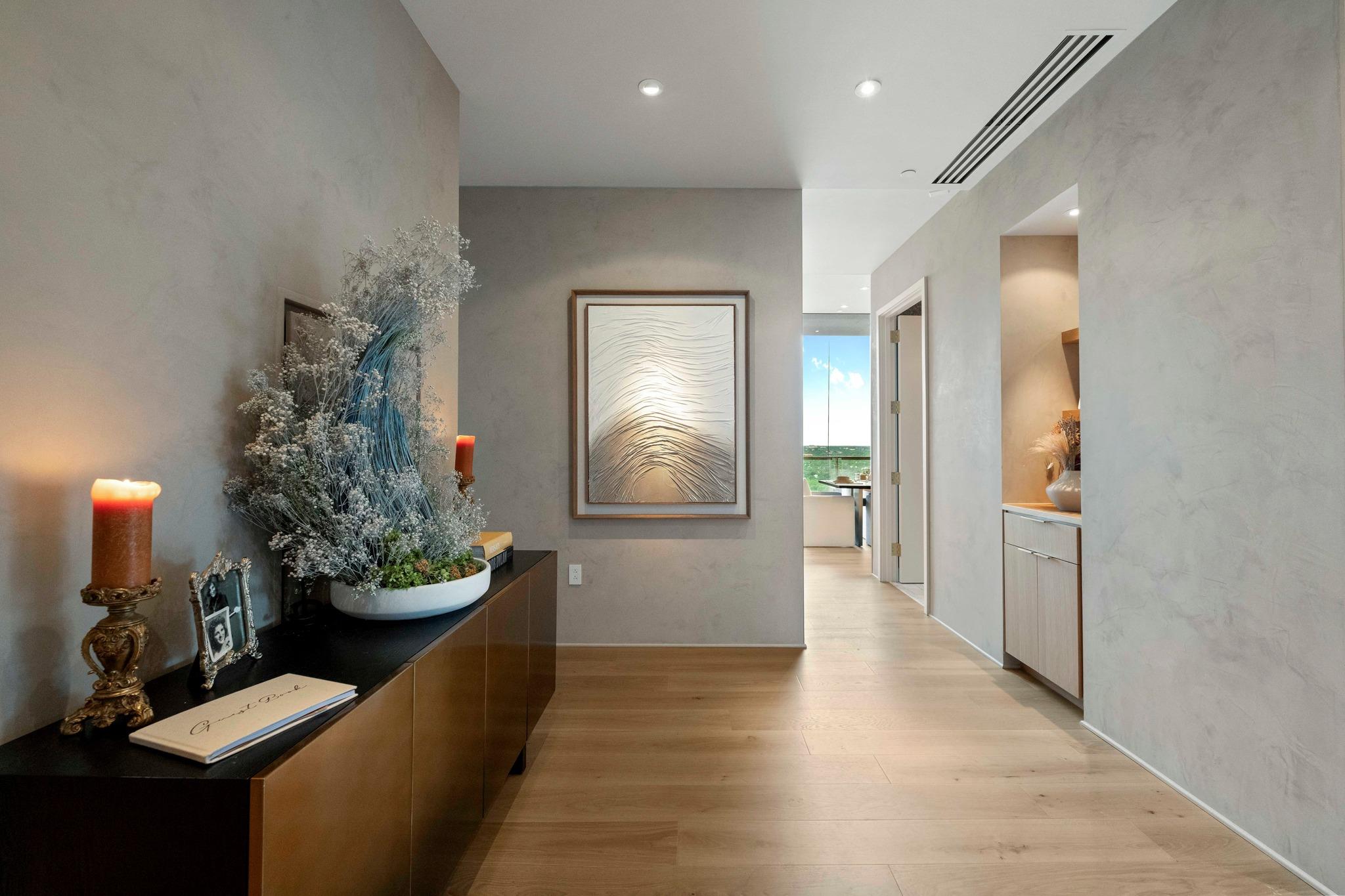 210 Lavaca St # 2706, Austin, TX 78701