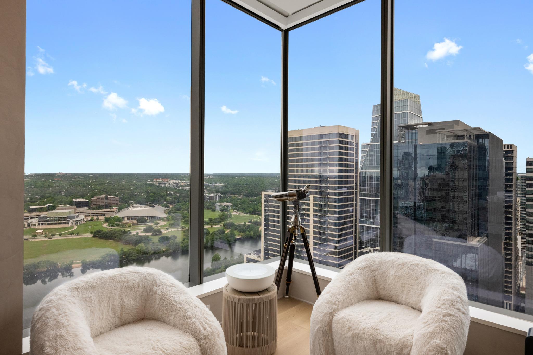 210 Lavaca St # 2706, Austin, TX 78701
