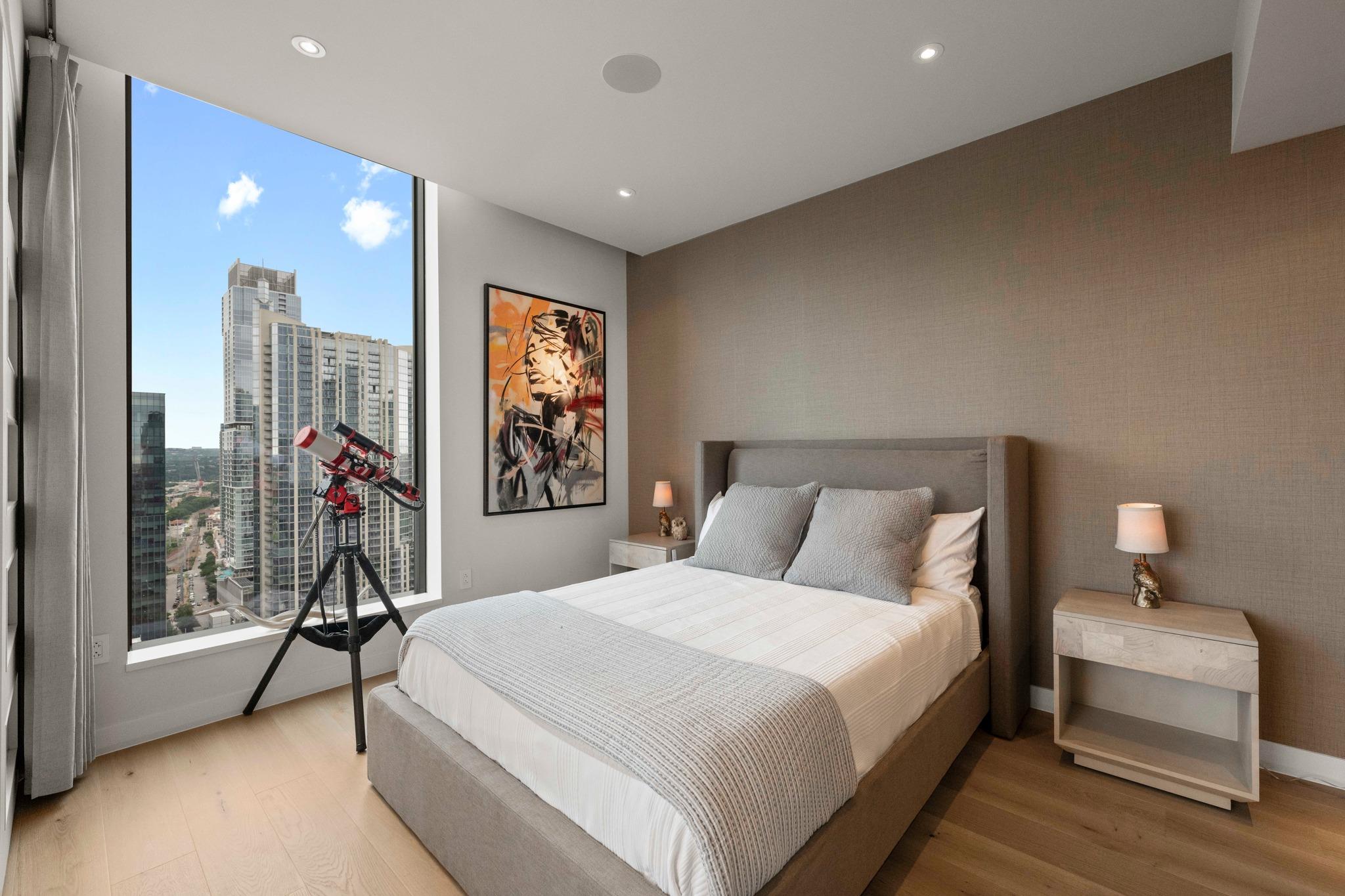 210 Lavaca St # 2706, Austin, TX 78701