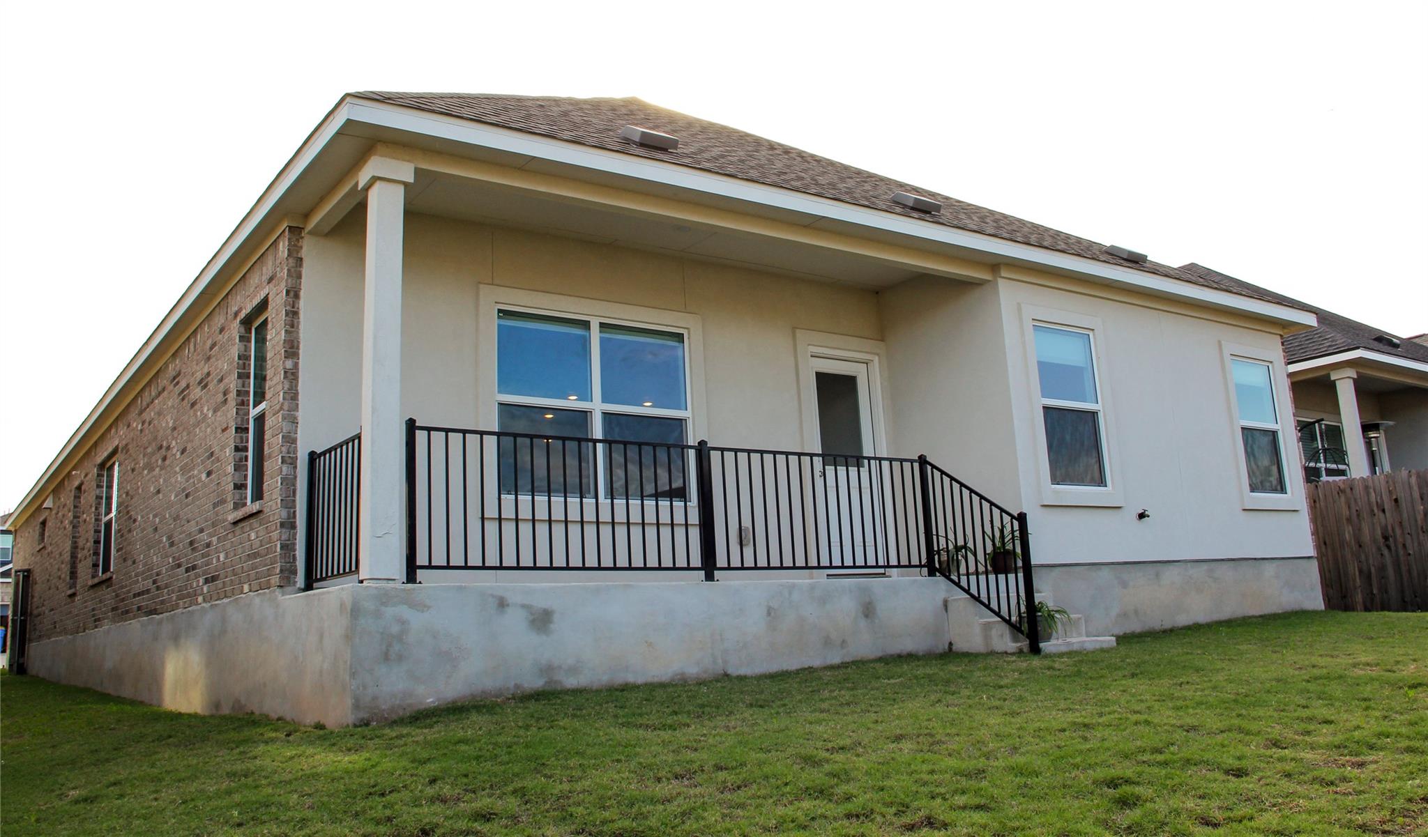 170 Maravillas Bnd, Bastrop, TX 78602