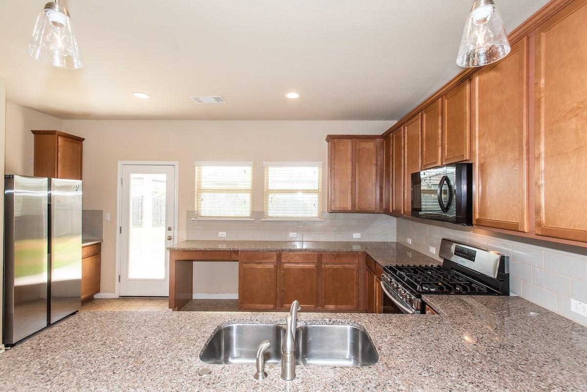 8113 Rosano St, Round Rock, TX 78665