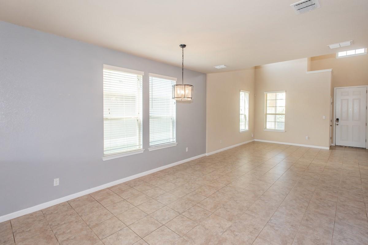 8113 Rosano St, Round Rock, TX 78665