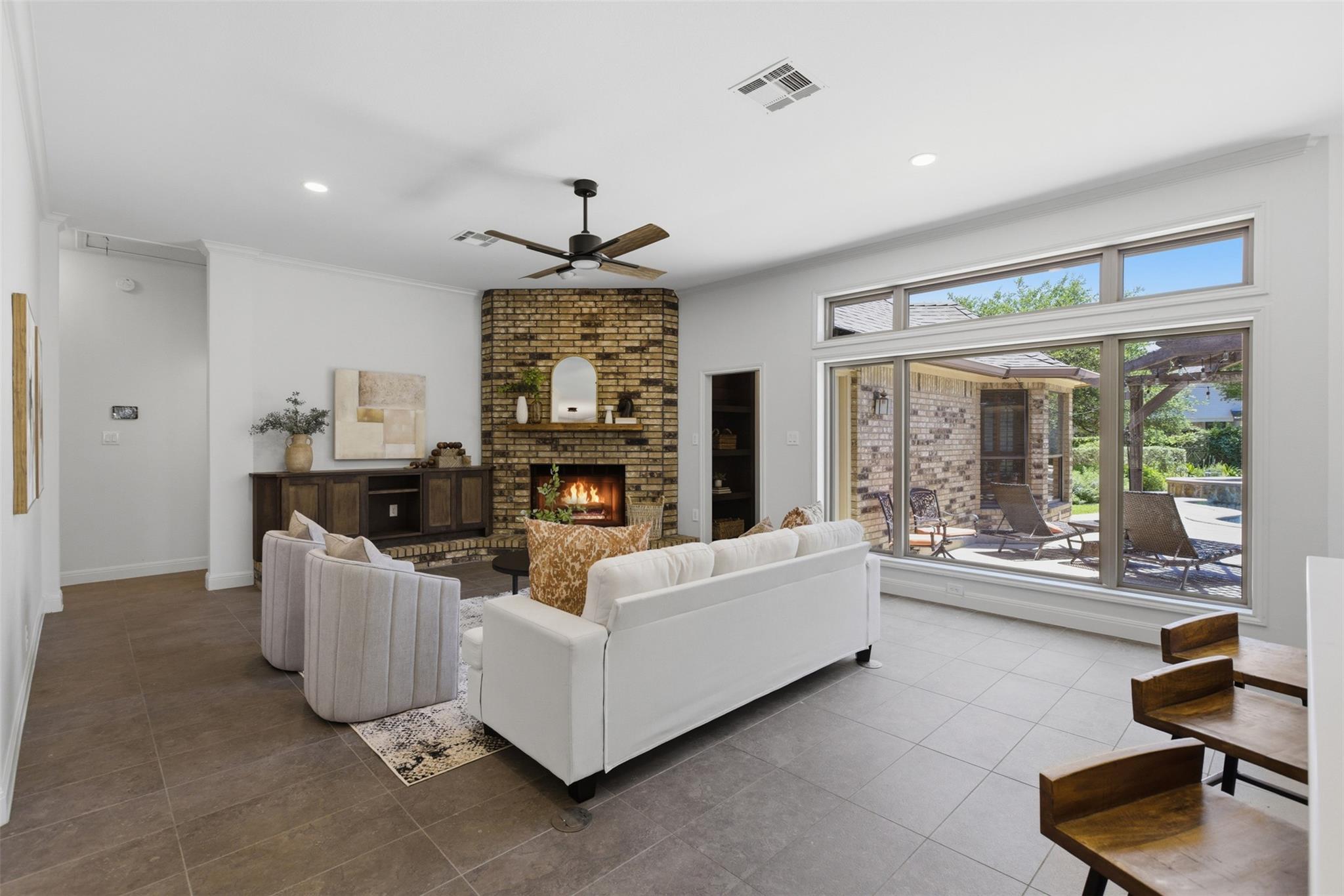 2 Meandering Way, Round Rock, TX 78664