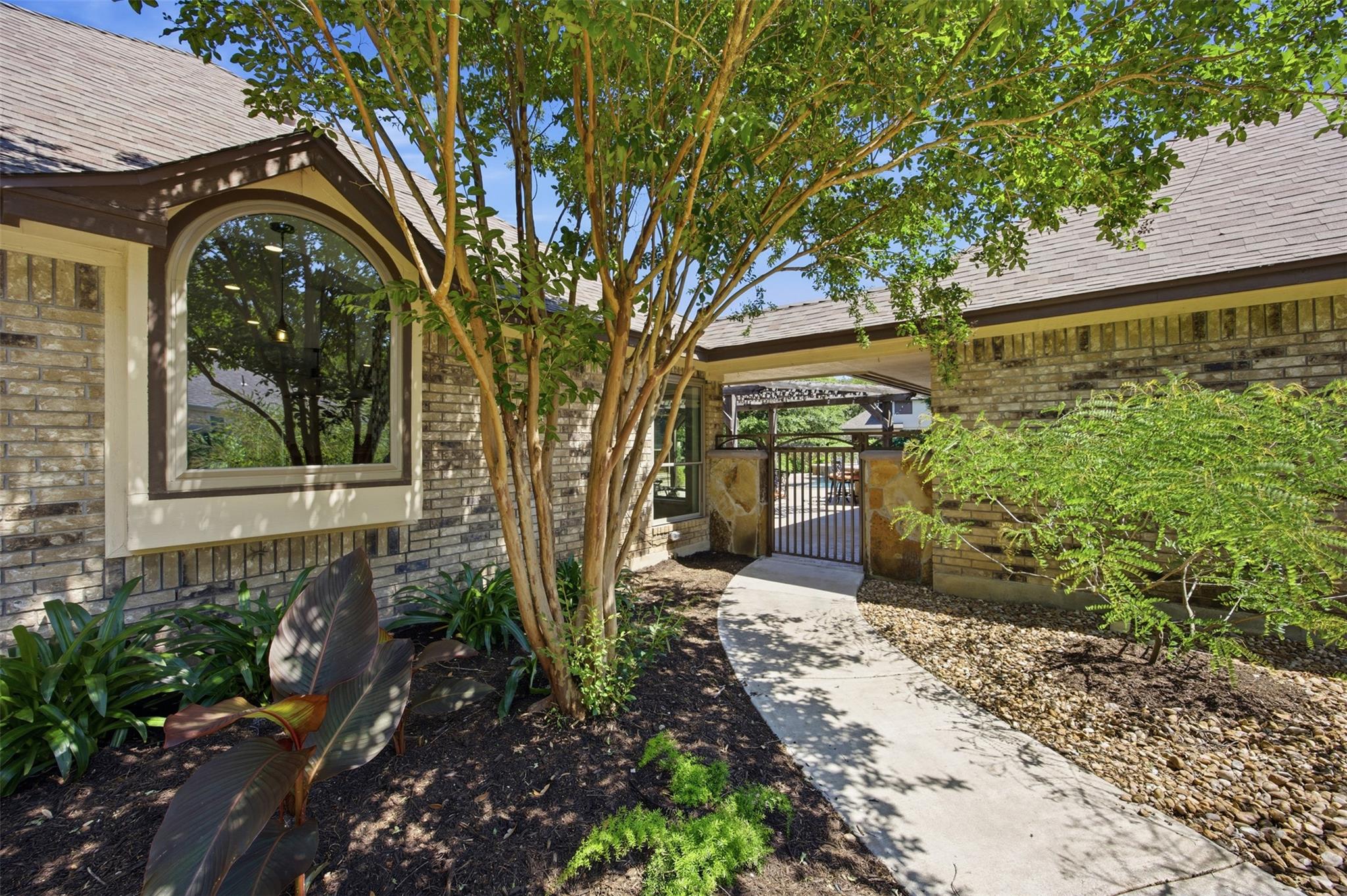 2 Meandering Way, Round Rock, TX 78664