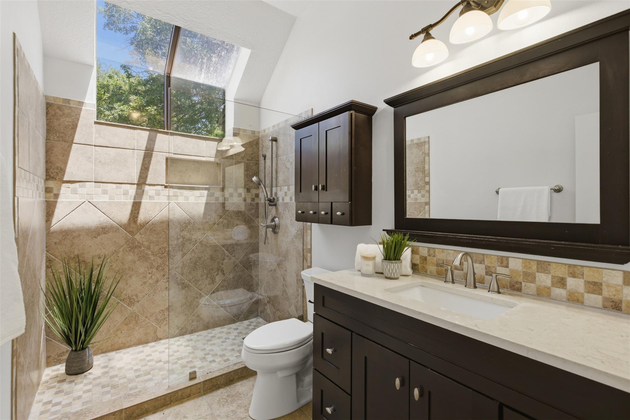 2 Meandering Way, Round Rock, TX 78664