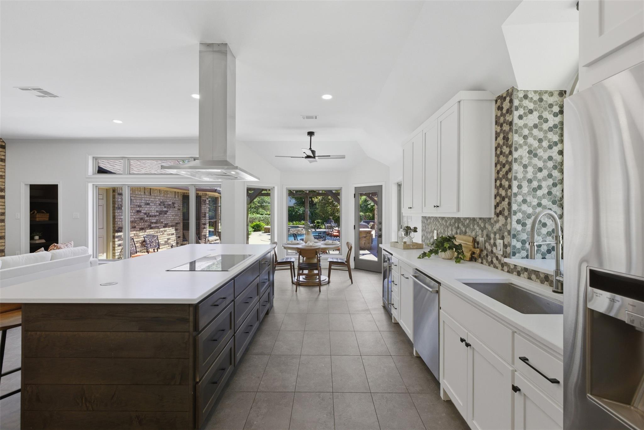 2 Meandering Way, Round Rock, TX 78664
