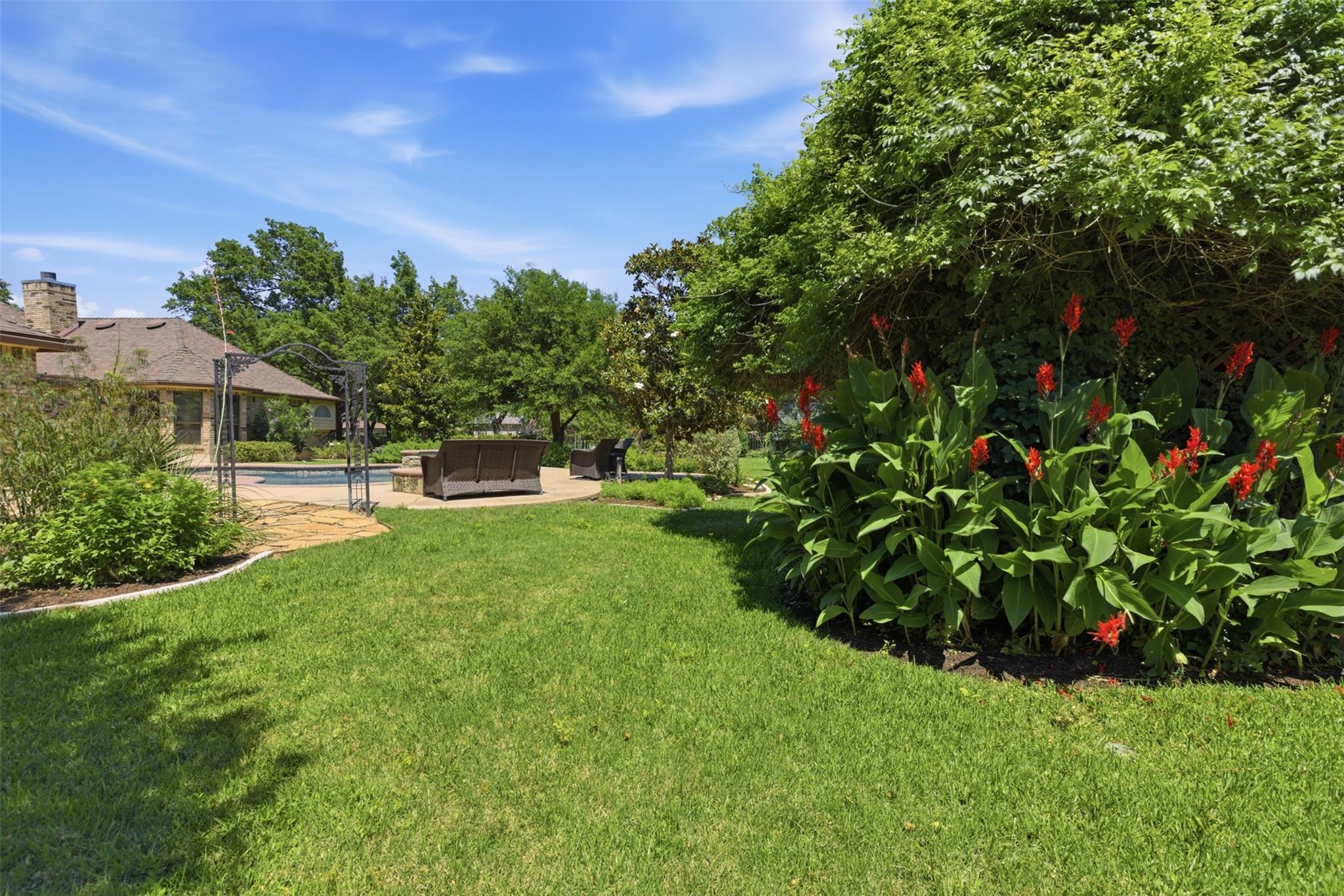 2 Meandering Way, Round Rock, TX 78664