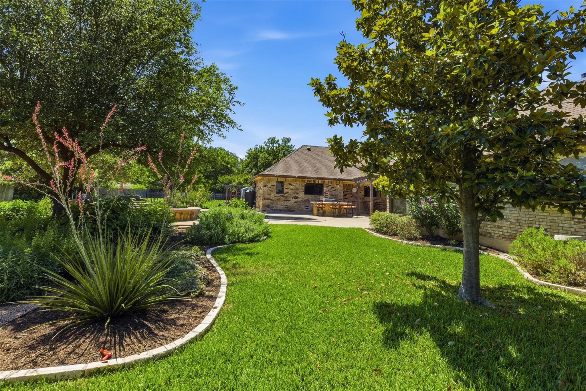 2 Meandering Way, Round Rock, TX 78664