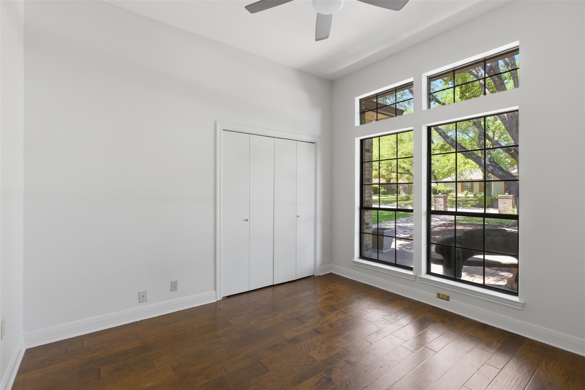 2 Meandering Way, Round Rock, TX 78664