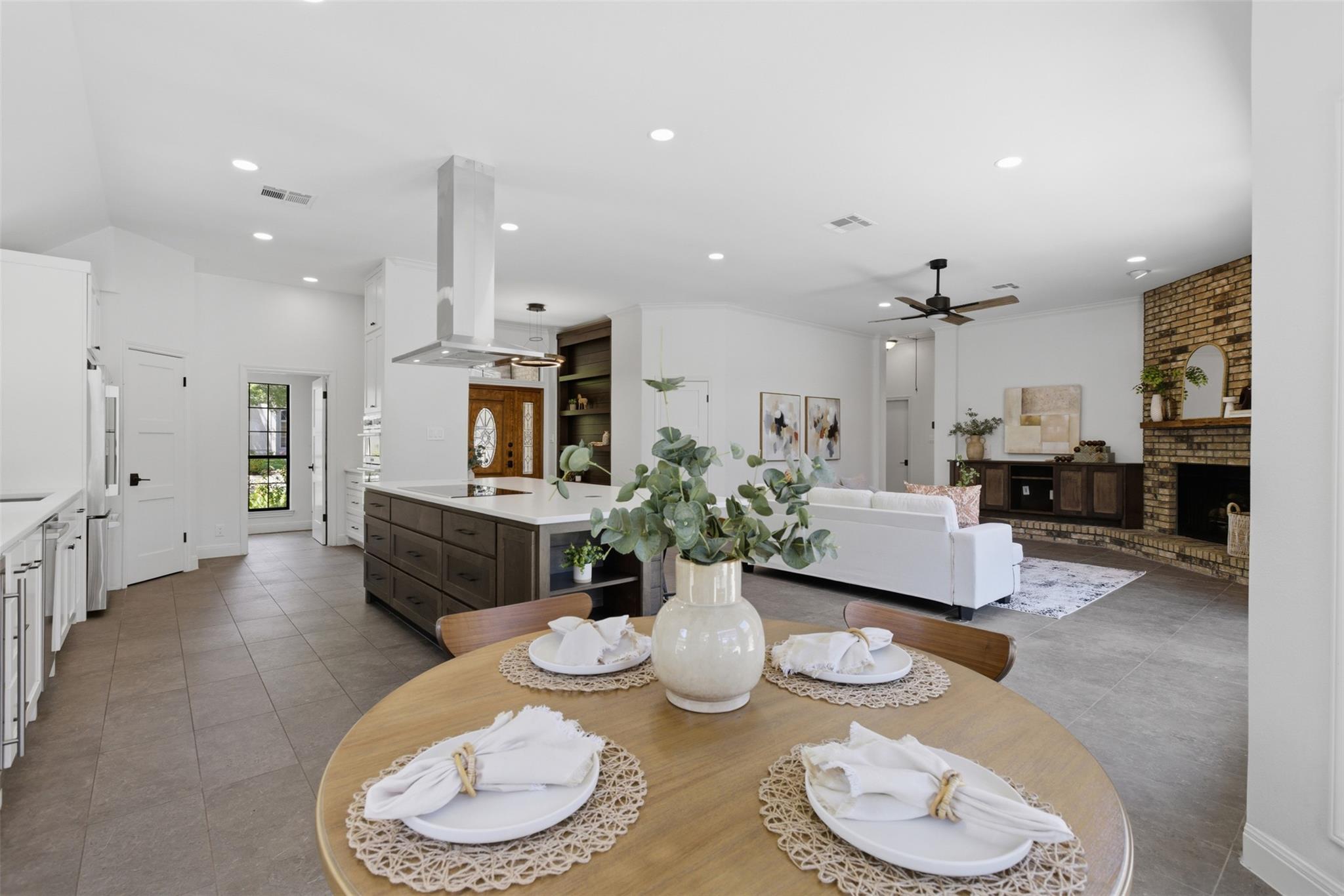 2 Meandering Way, Round Rock, TX 78664