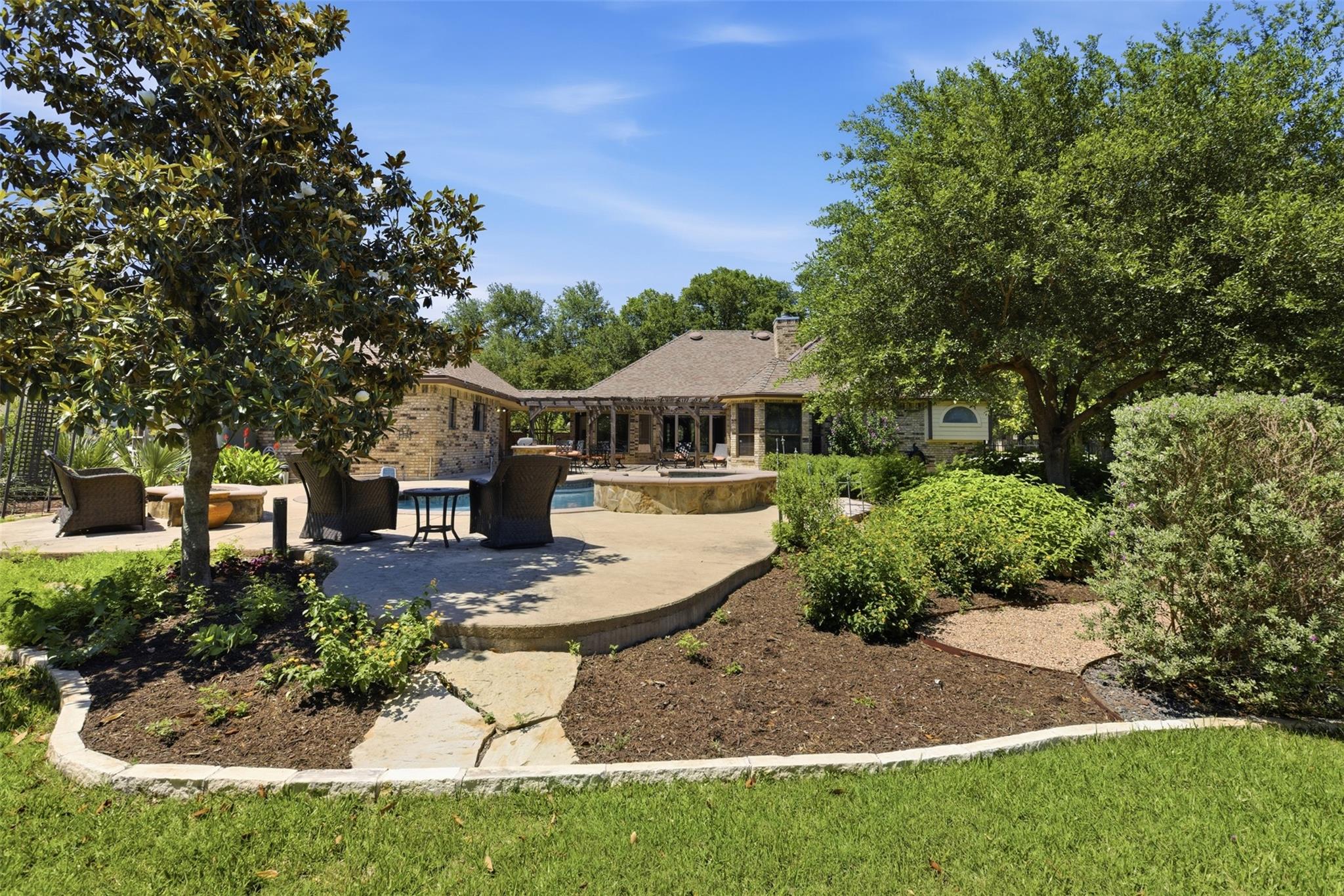 2 Meandering Way, Round Rock, TX 78664