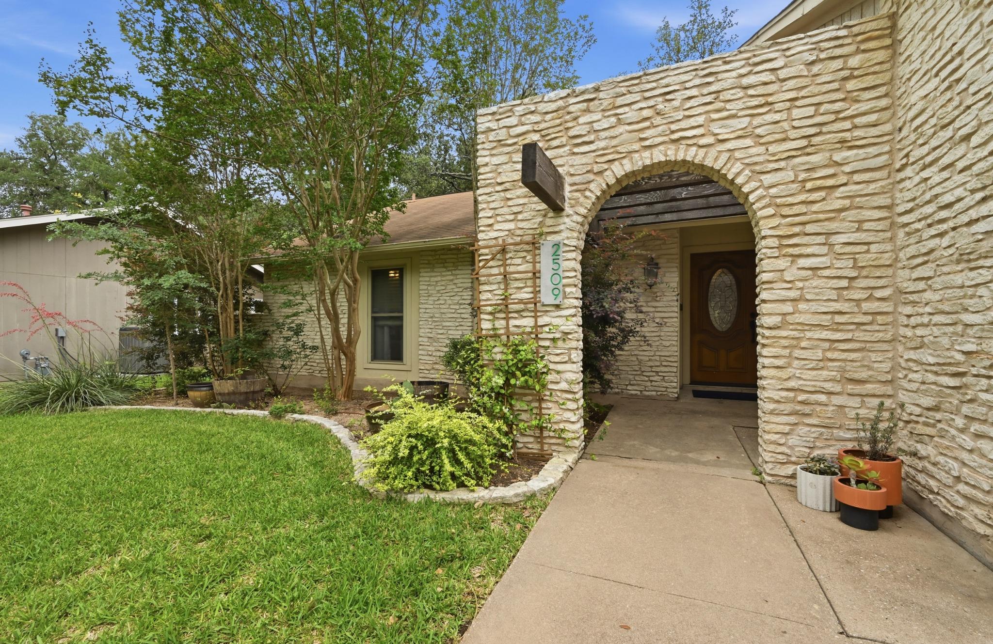 2509 Redleaf Ln, Austin, TX 78745