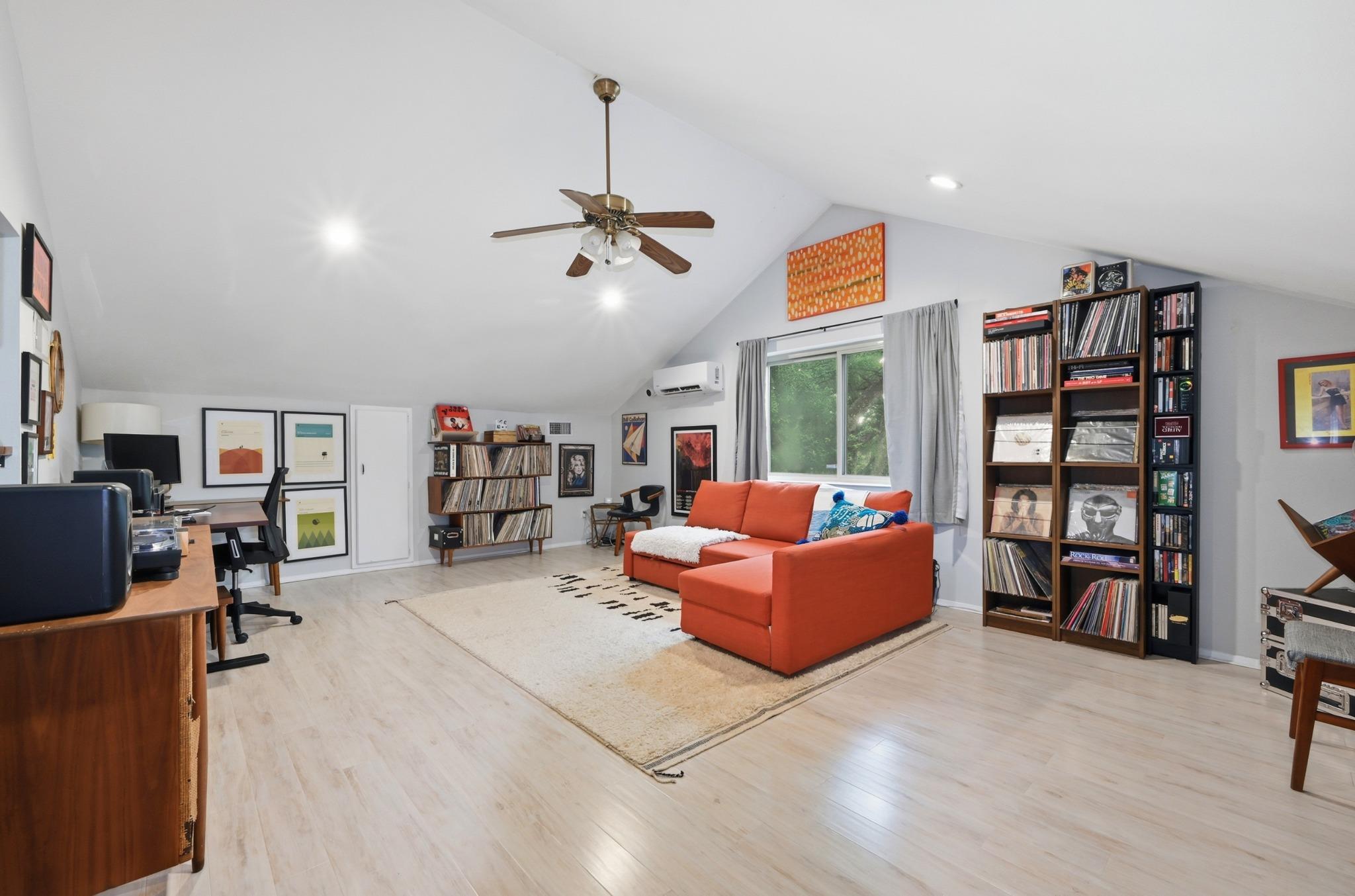 2509 Redleaf Ln, Austin, TX 78745