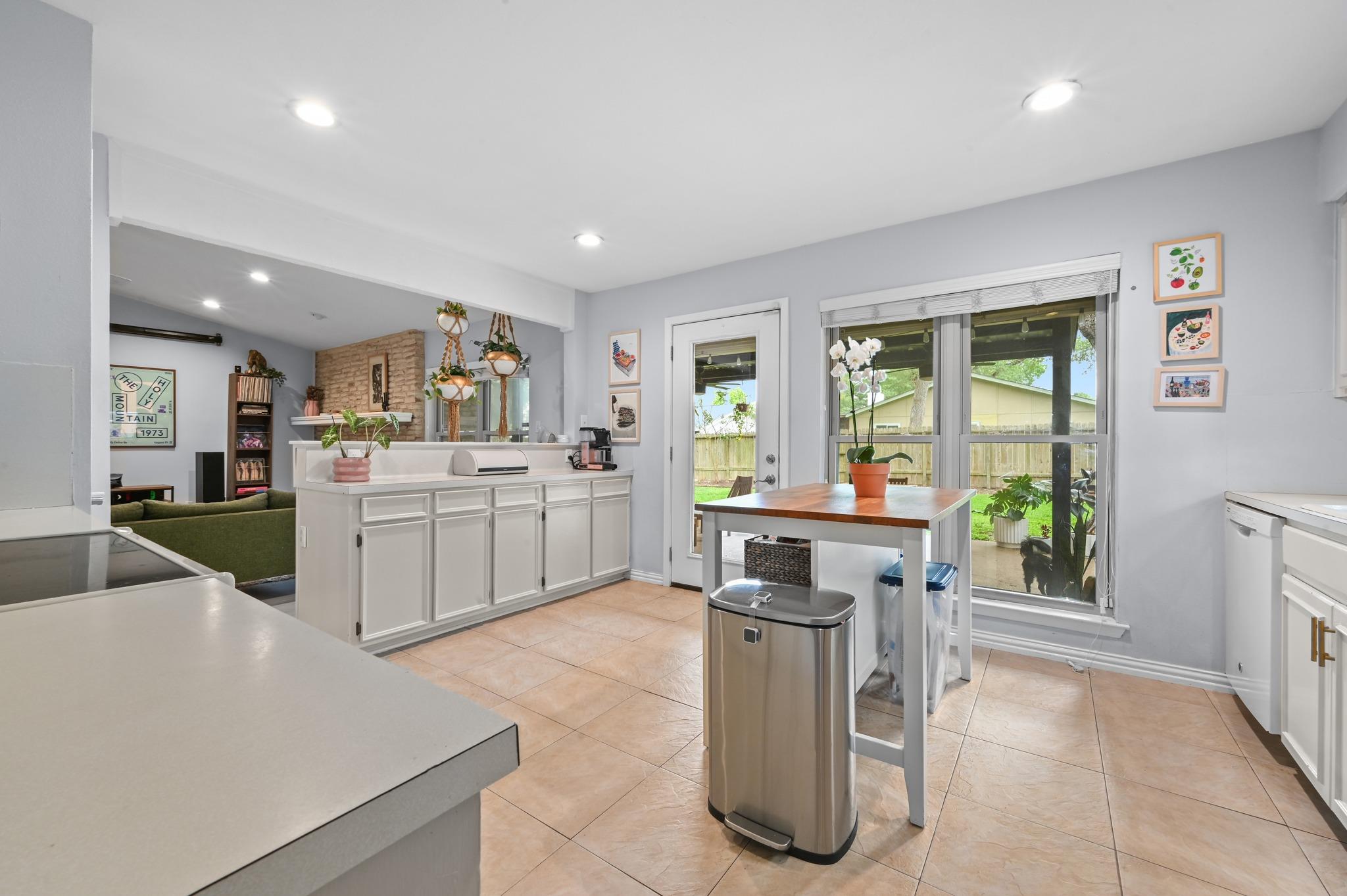 2509 Redleaf Ln, Austin, TX 78745