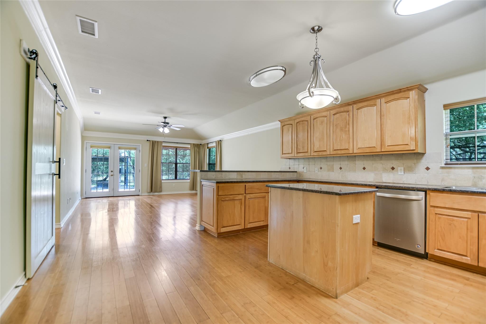 104 Springfield, Horseshoe Bay, TX 78657