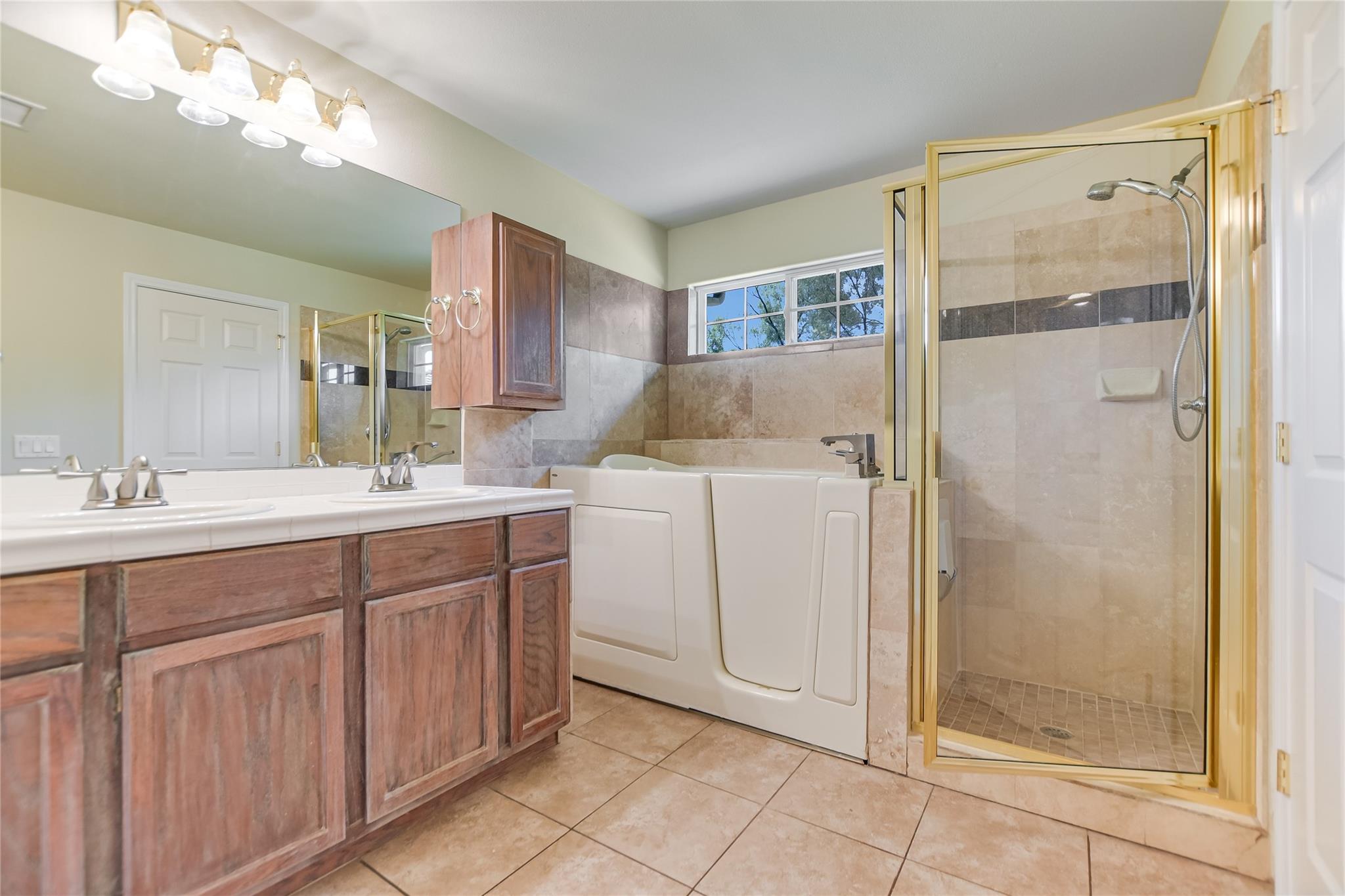 104 Springfield, Horseshoe Bay, TX 78657