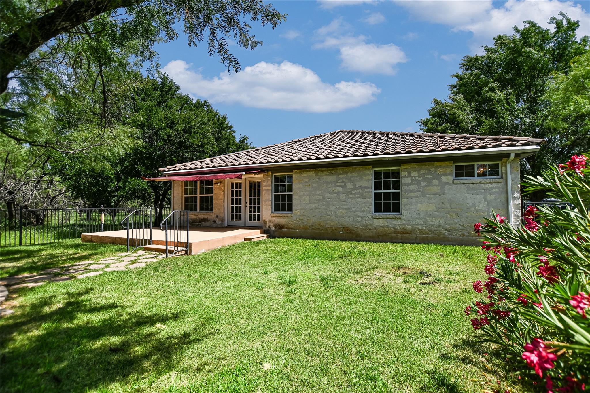 104 Springfield, Horseshoe Bay, TX 78657