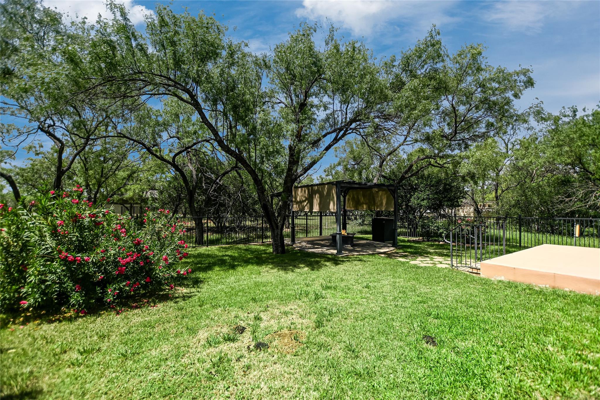 104 Springfield, Horseshoe Bay, TX 78657