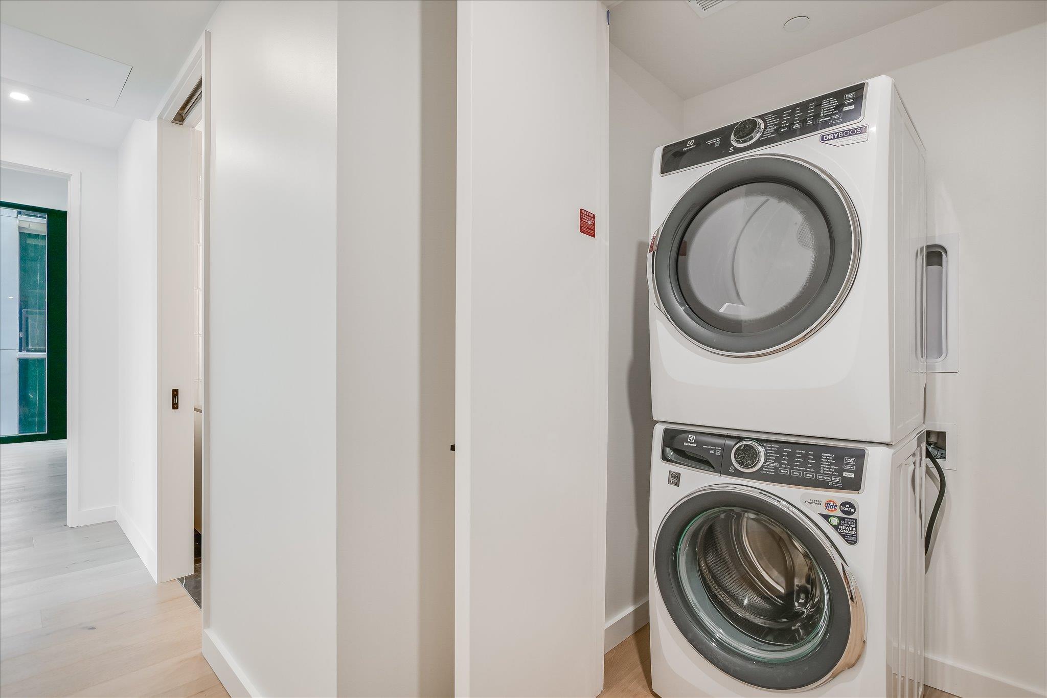 610 Davis St # 2705, Austin, TX 78701