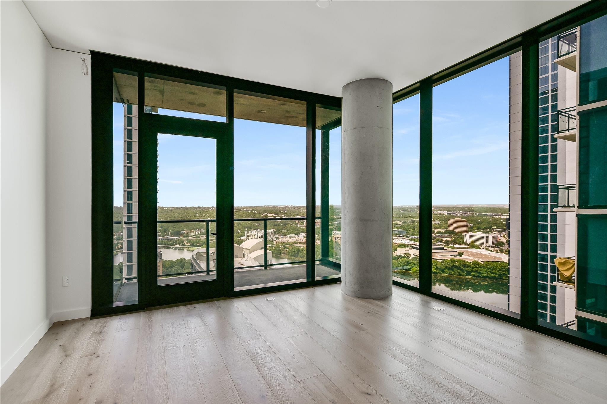 610 Davis St # 2705, Austin, TX 78701