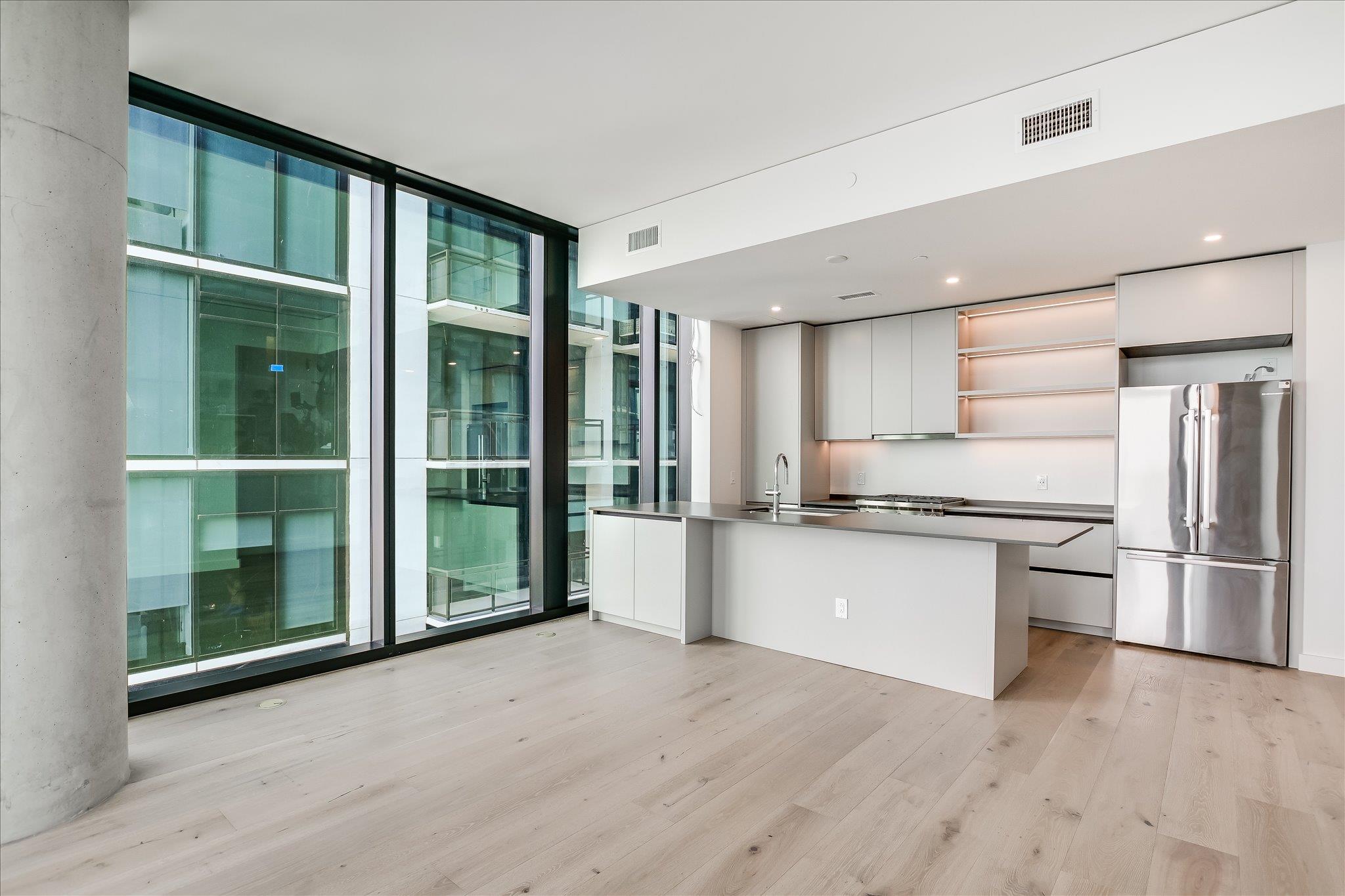 610 Davis St # 2705, Austin, TX 78701