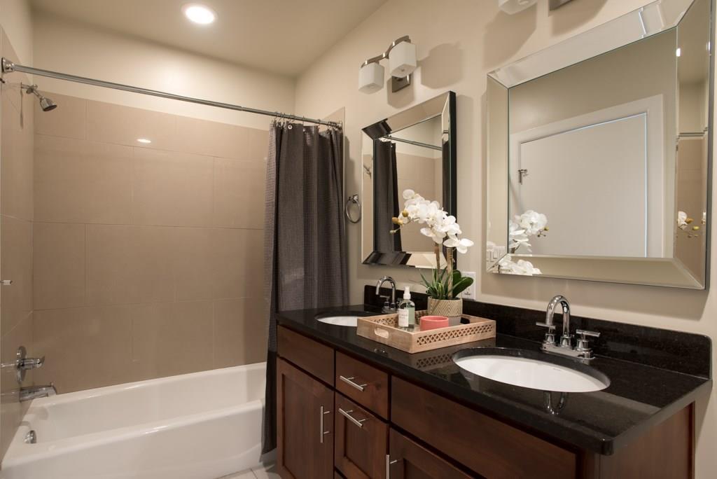 1200 E 11th St # 202, Austin, TX 78702