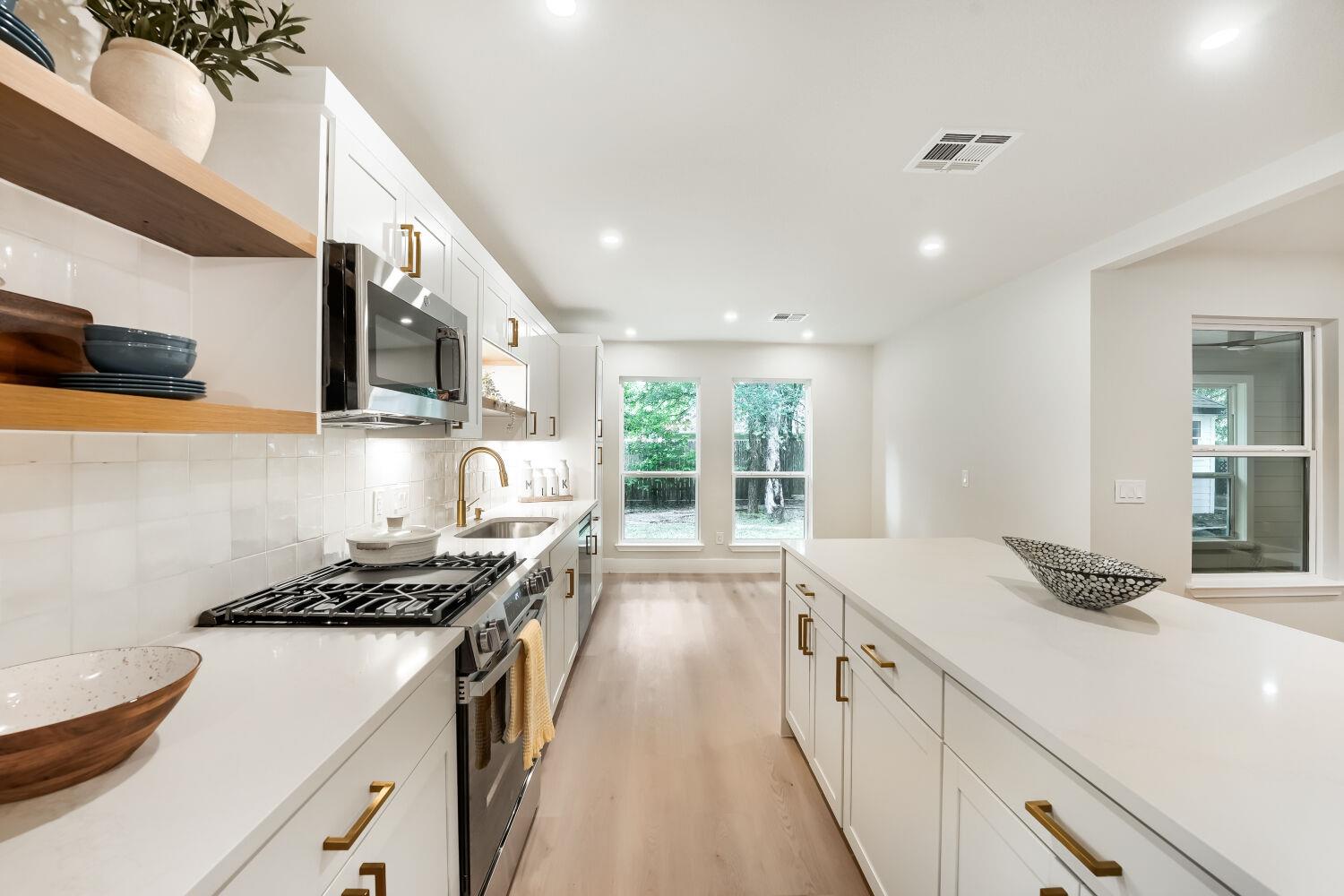3014 Parker Dr, Georgetown, TX 78628