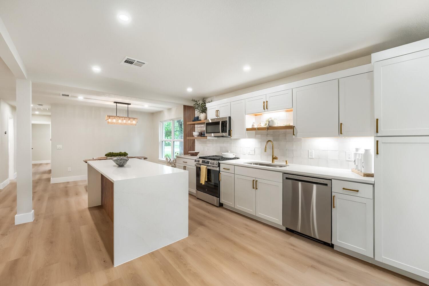3014 Parker Dr, Georgetown, TX 78628