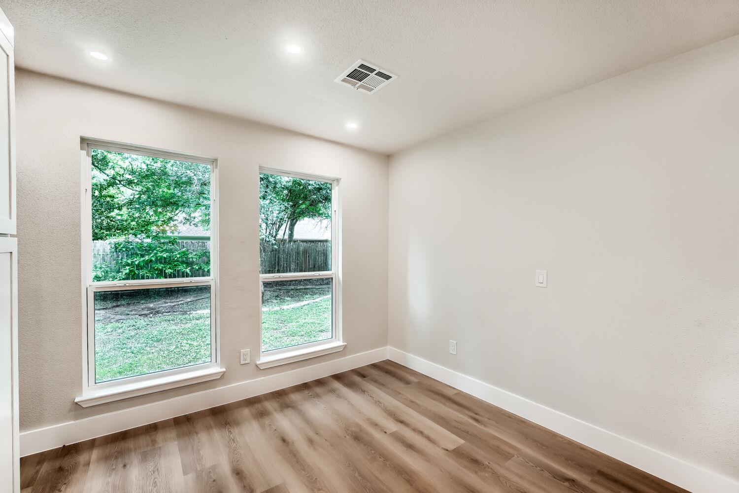 3014 Parker Dr, Georgetown, TX 78628
