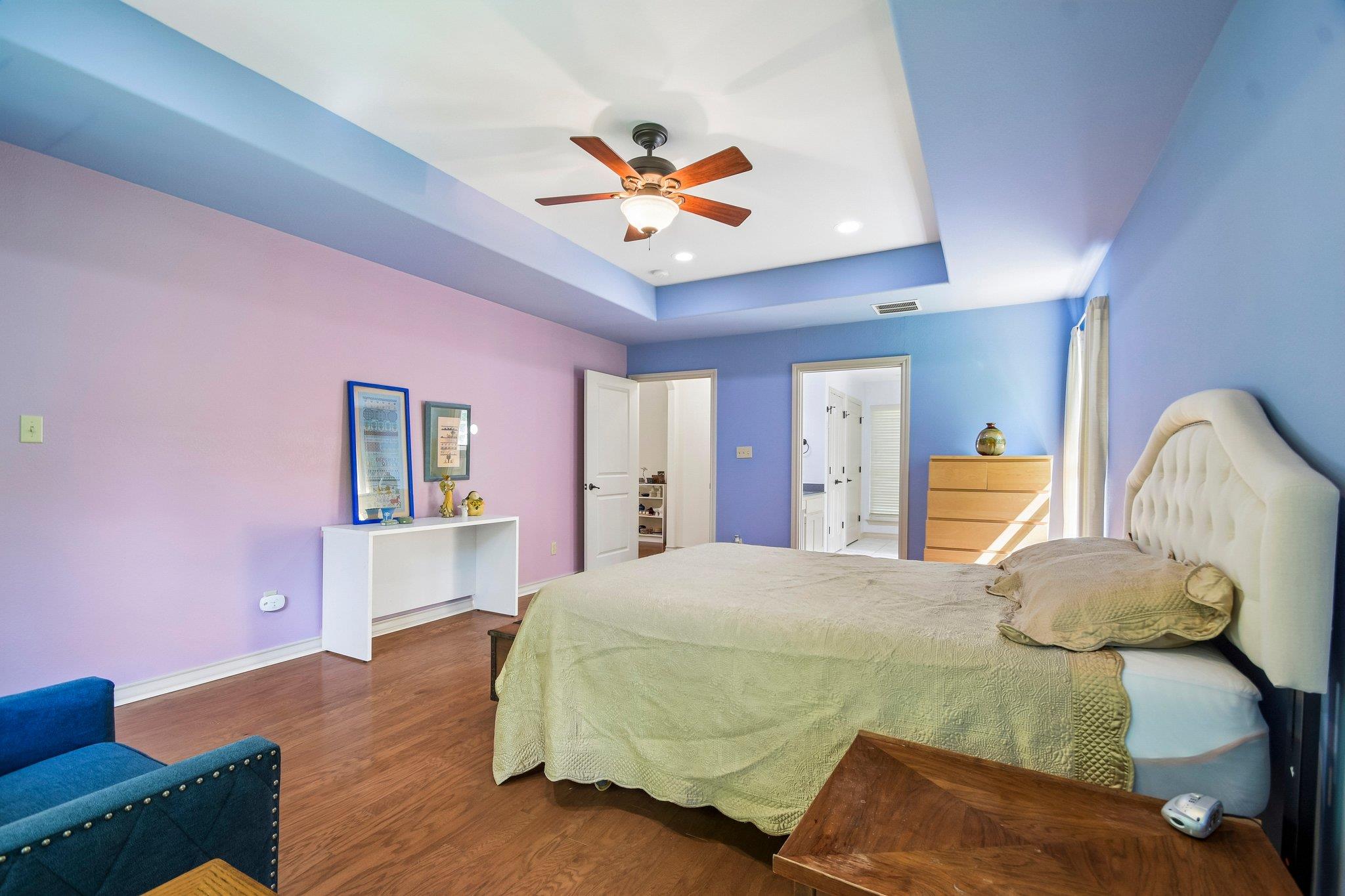 307 W 4th St, Elgin, TX 78621