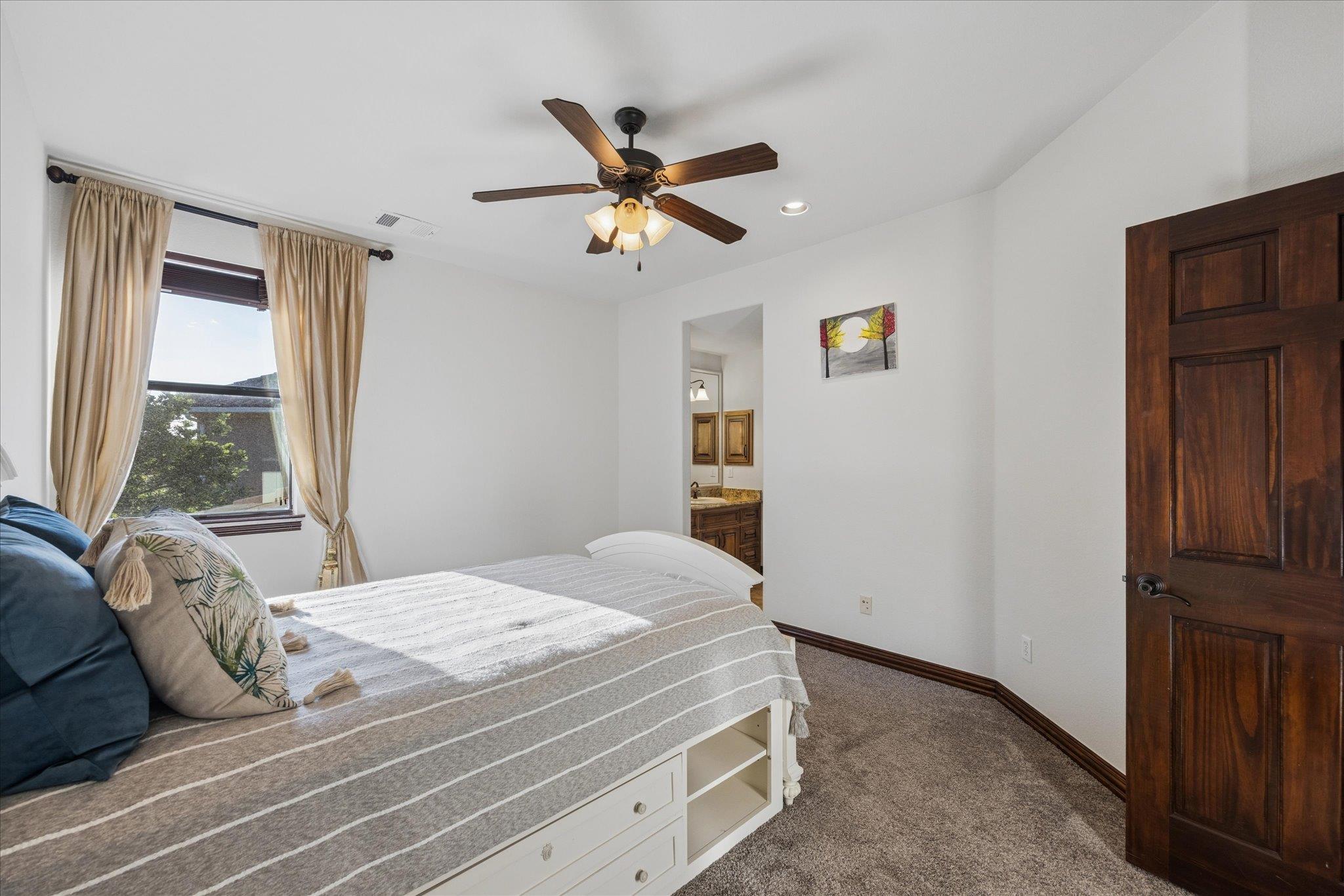 11805 Ranchview Ct, Austin, TX 78732