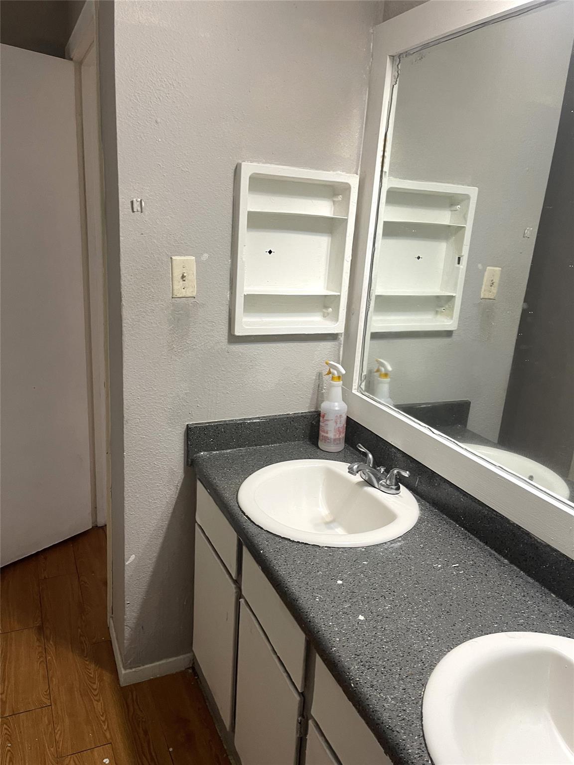 1902 WEST Loop # B-1, Austin, TX 78758