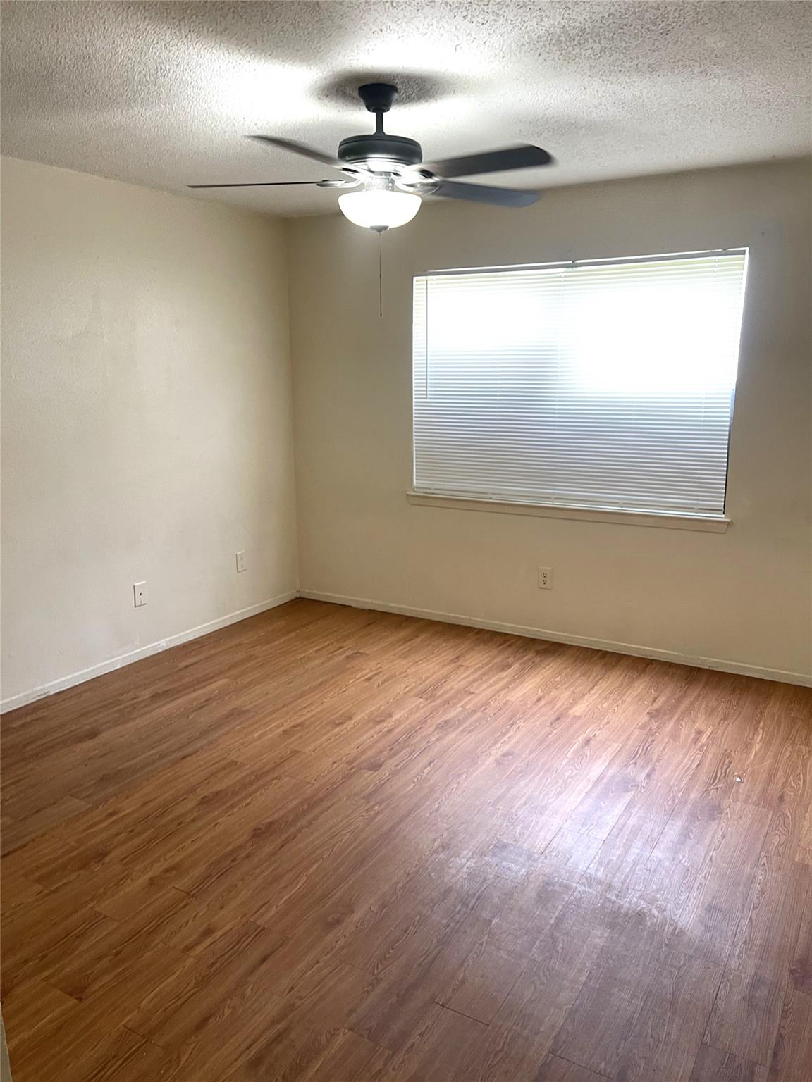 1902 WEST Loop # B-1, Austin, TX 78758