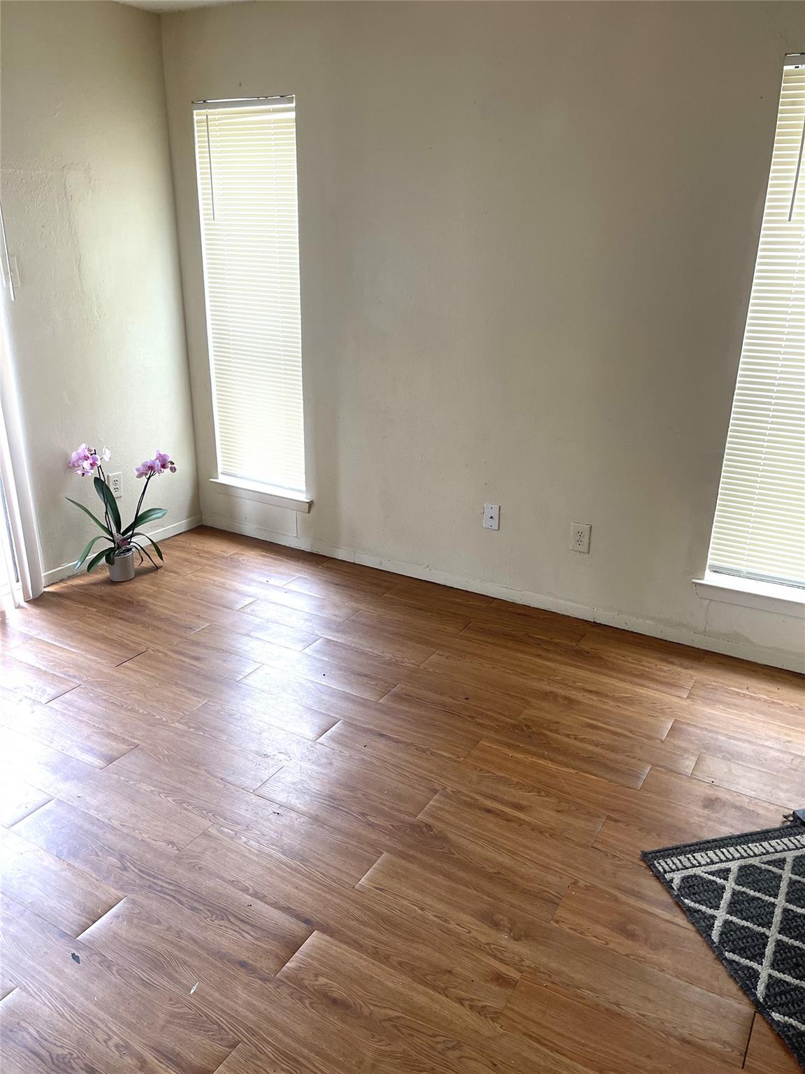1902 WEST Loop # B-1, Austin, TX 78758
